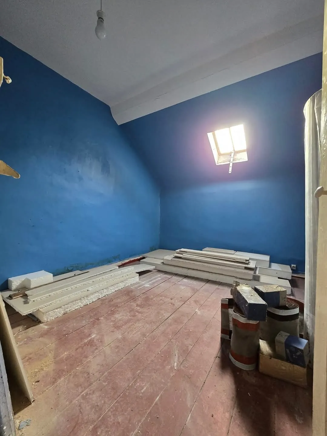 Maison à Auchel avec grand potentiel à rénover - Jardin et dépendance 