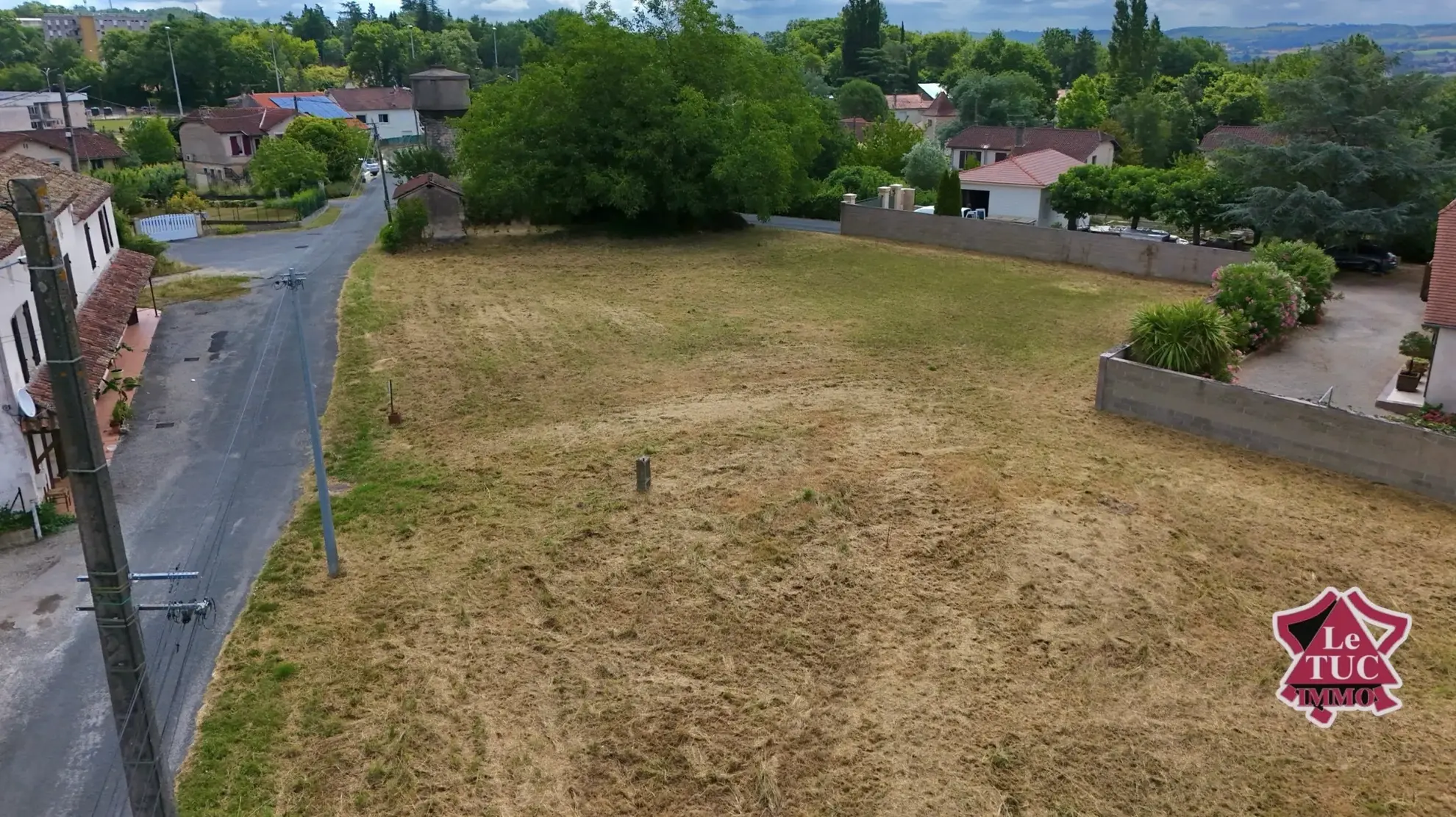 Ensemble de 3 terrains constructibles à Fumel, idéal pour projet immobilier