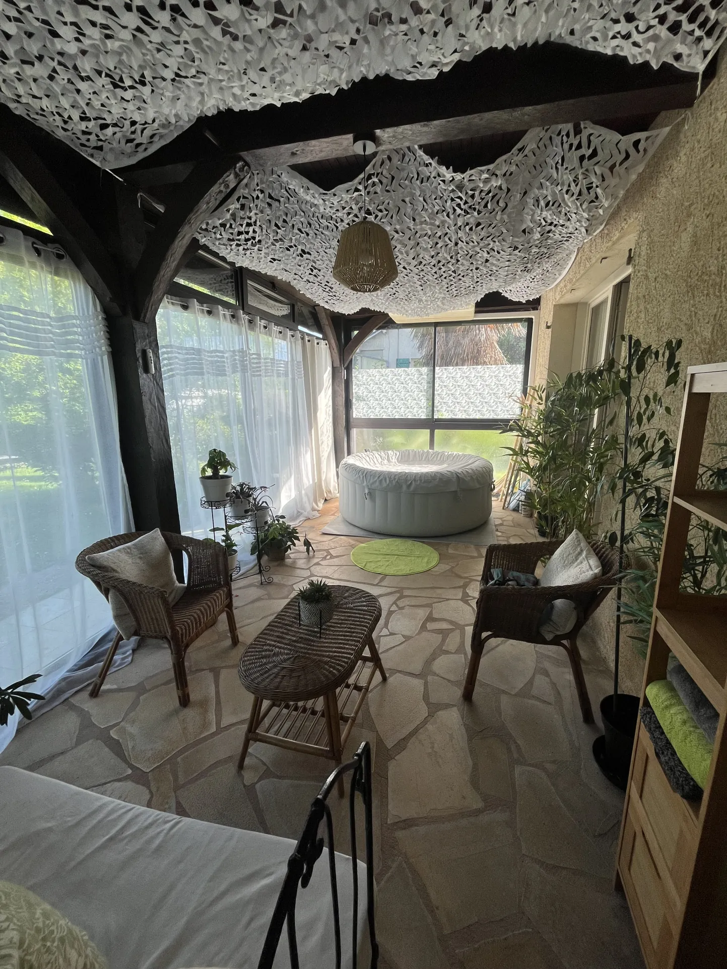 Maison familiale à Ussac de 158 m² avec double accès et garage 