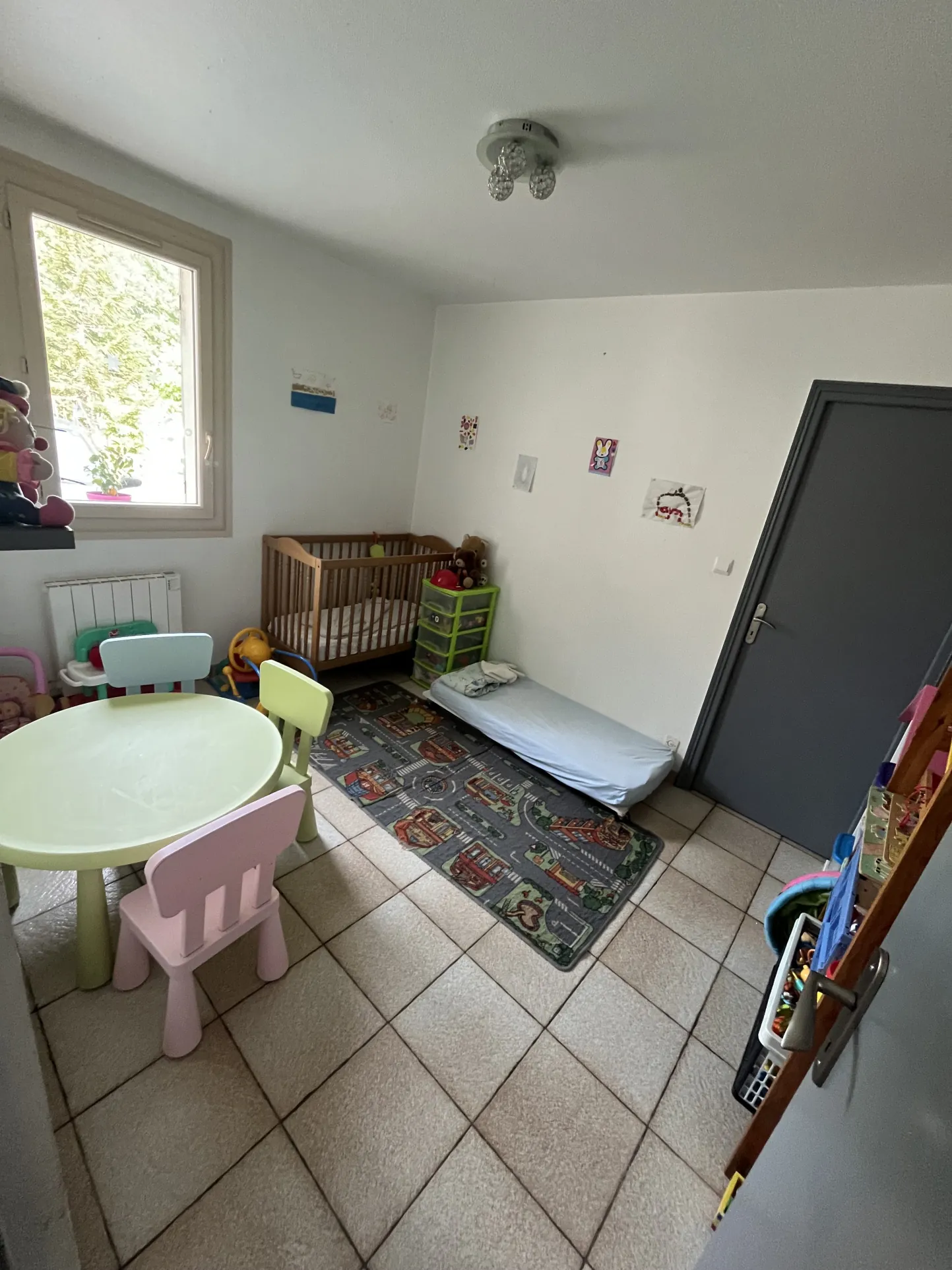 Maison familiale à Ussac de 158 m² avec double accès et garage 