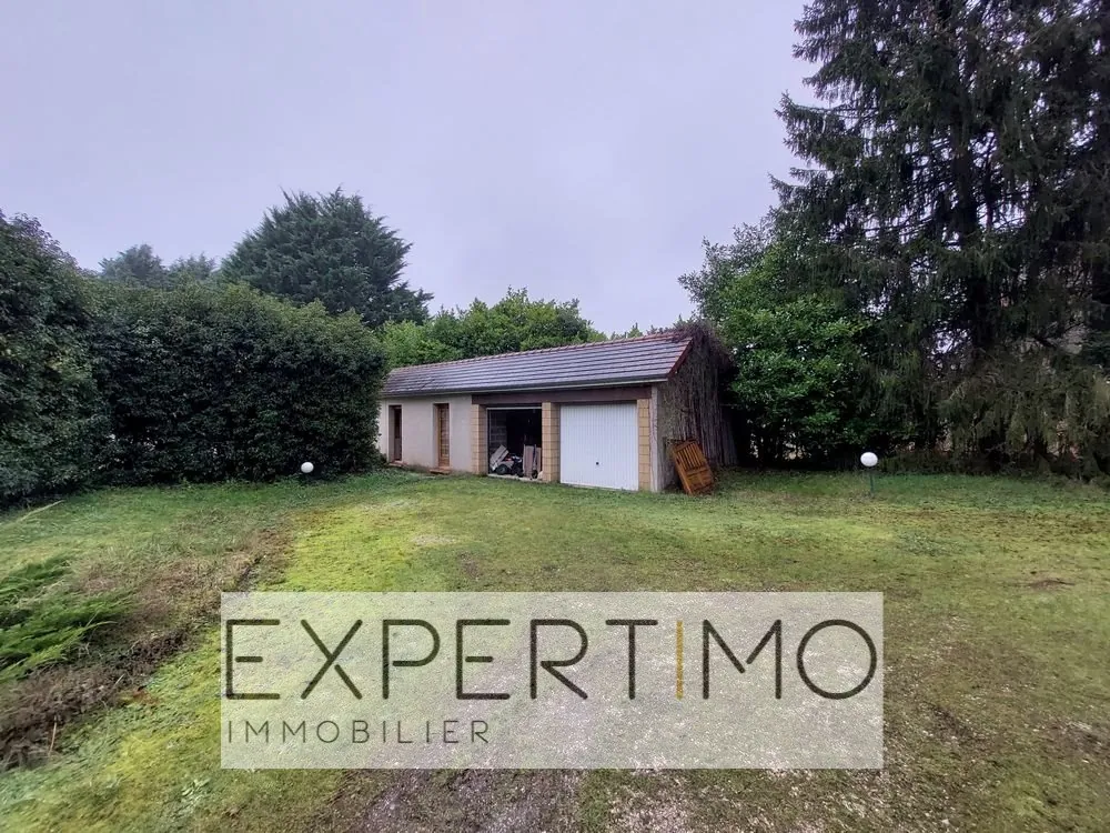 Maison en campagne de 130 m² avec dépendance, piscine et grand terrain près de Connerré 