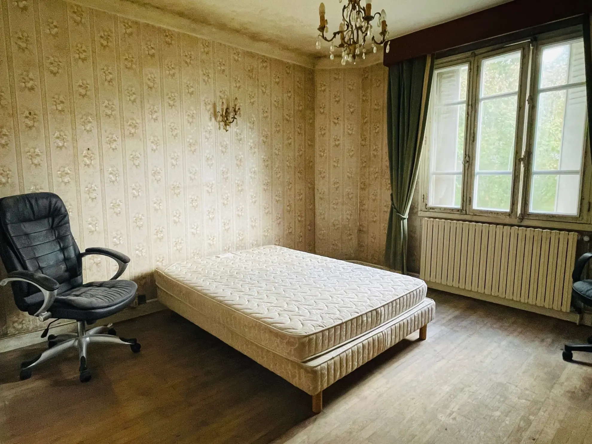 Maison à rénover de 85 m² avec grand potentiel sur terrain de 936 m² à La Chapelle-sur-Erdre 