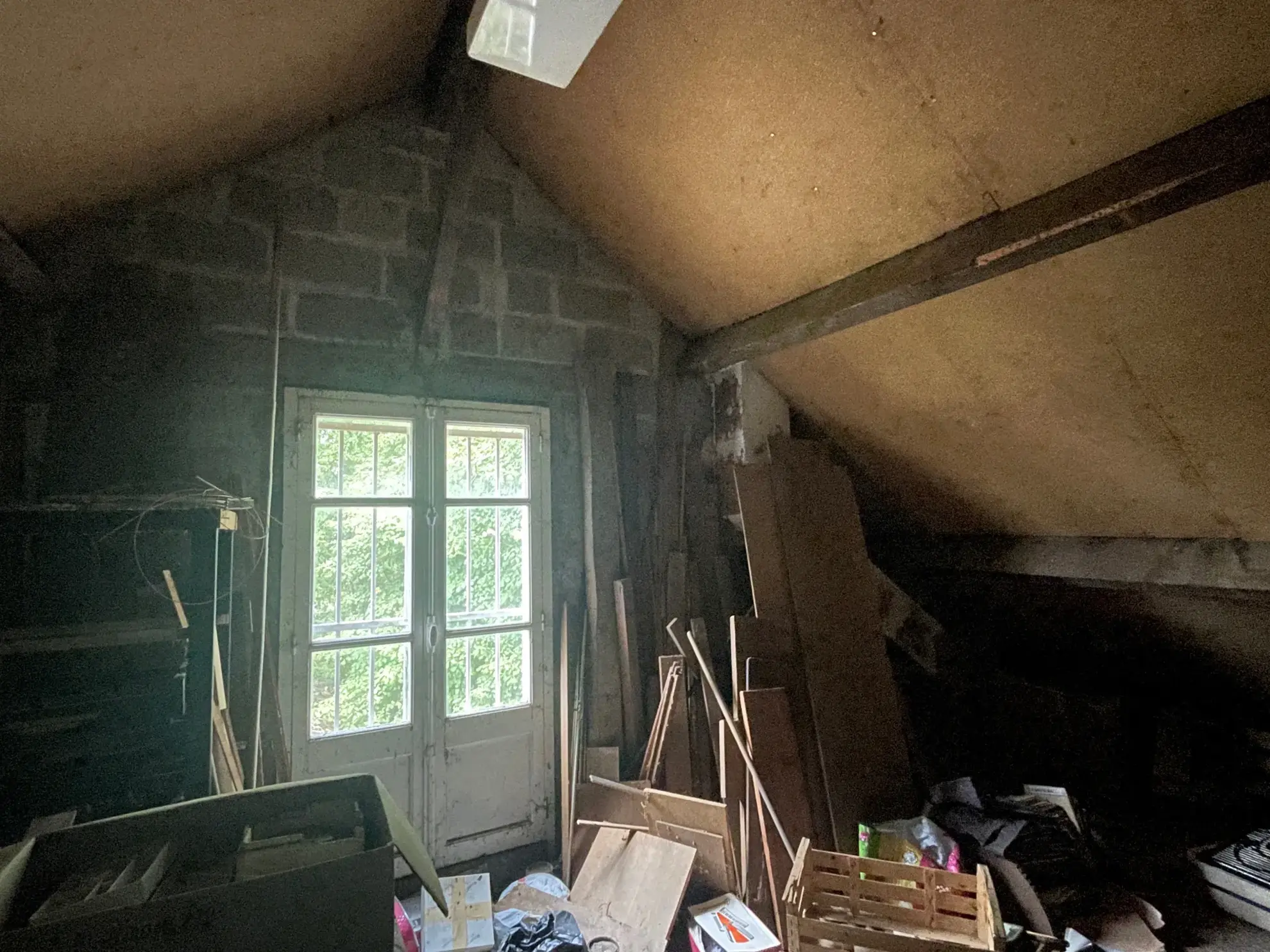 Maison à rénover de 85 m² avec grand potentiel sur terrain de 936 m² à La Chapelle-sur-Erdre 