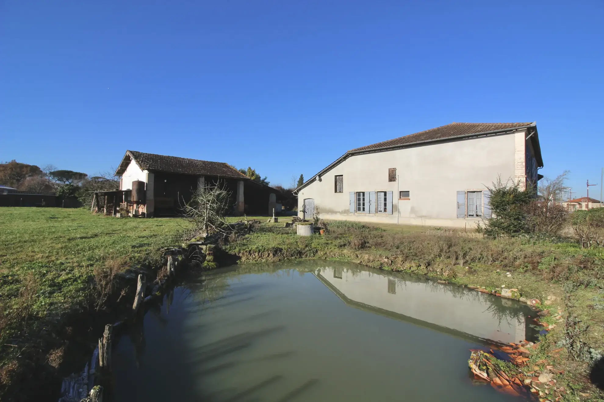 Grande maison ancienne avec dépendances à Campsas, proche Montauban et Toulouse 