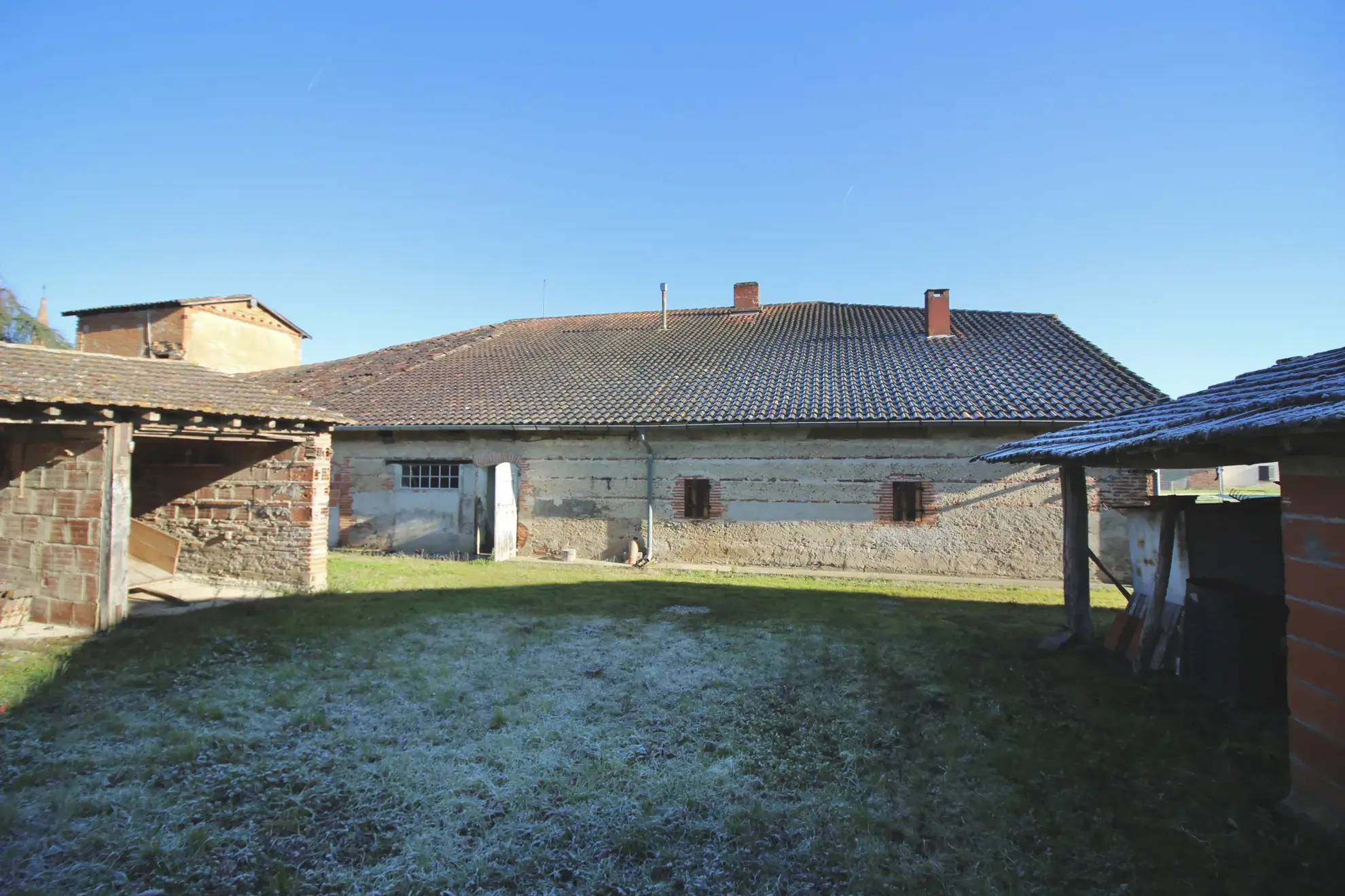 Grande maison ancienne avec dépendances à Campsas, proche Montauban et Toulouse 