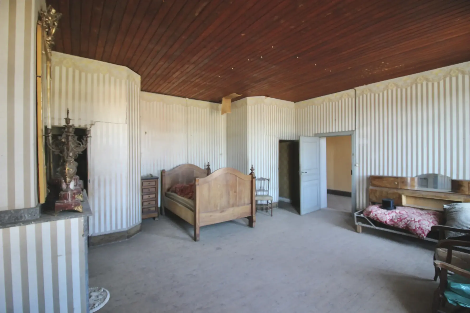 Grande maison ancienne avec dépendances à Campsas, proche Montauban et Toulouse 