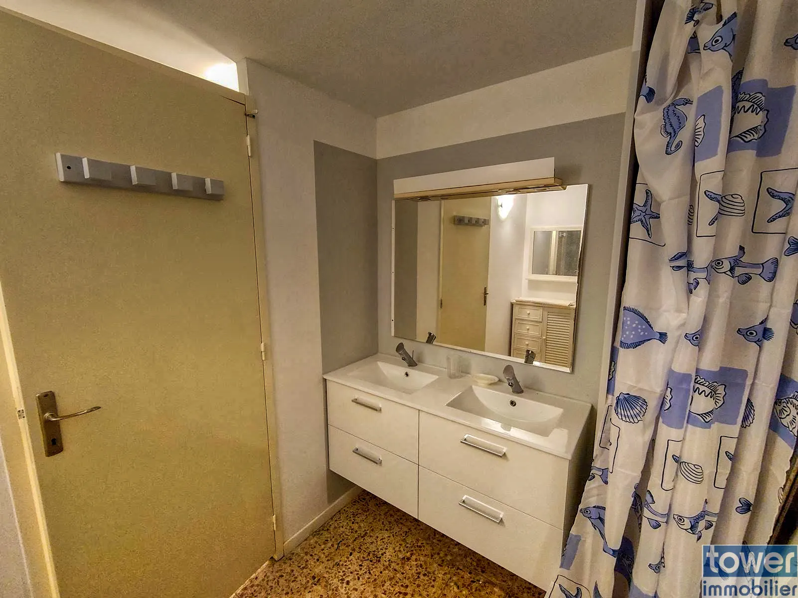 Belle maison rénovée avec deux appartements, jardin et vue sur la vallée du Lot à Puy-l'Évêque 