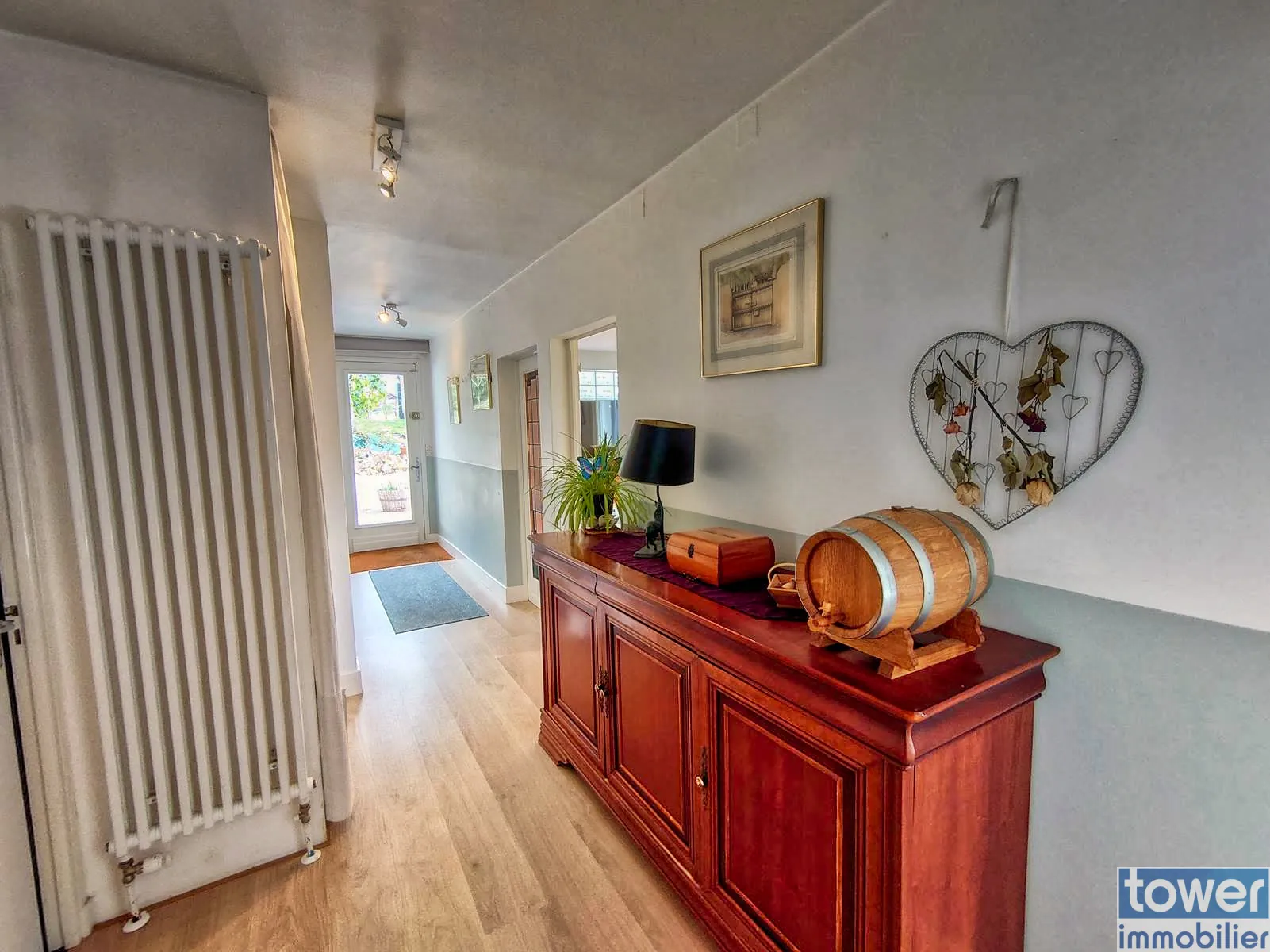 Belle maison rénovée avec deux appartements, jardin et vue sur la vallée du Lot à Puy-l'Évêque 