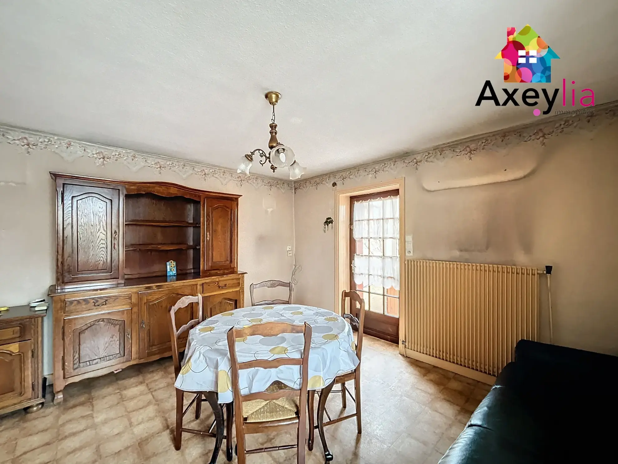 Maison à vendre à Mably avec garage et cour privative – Opportunité à saisir 