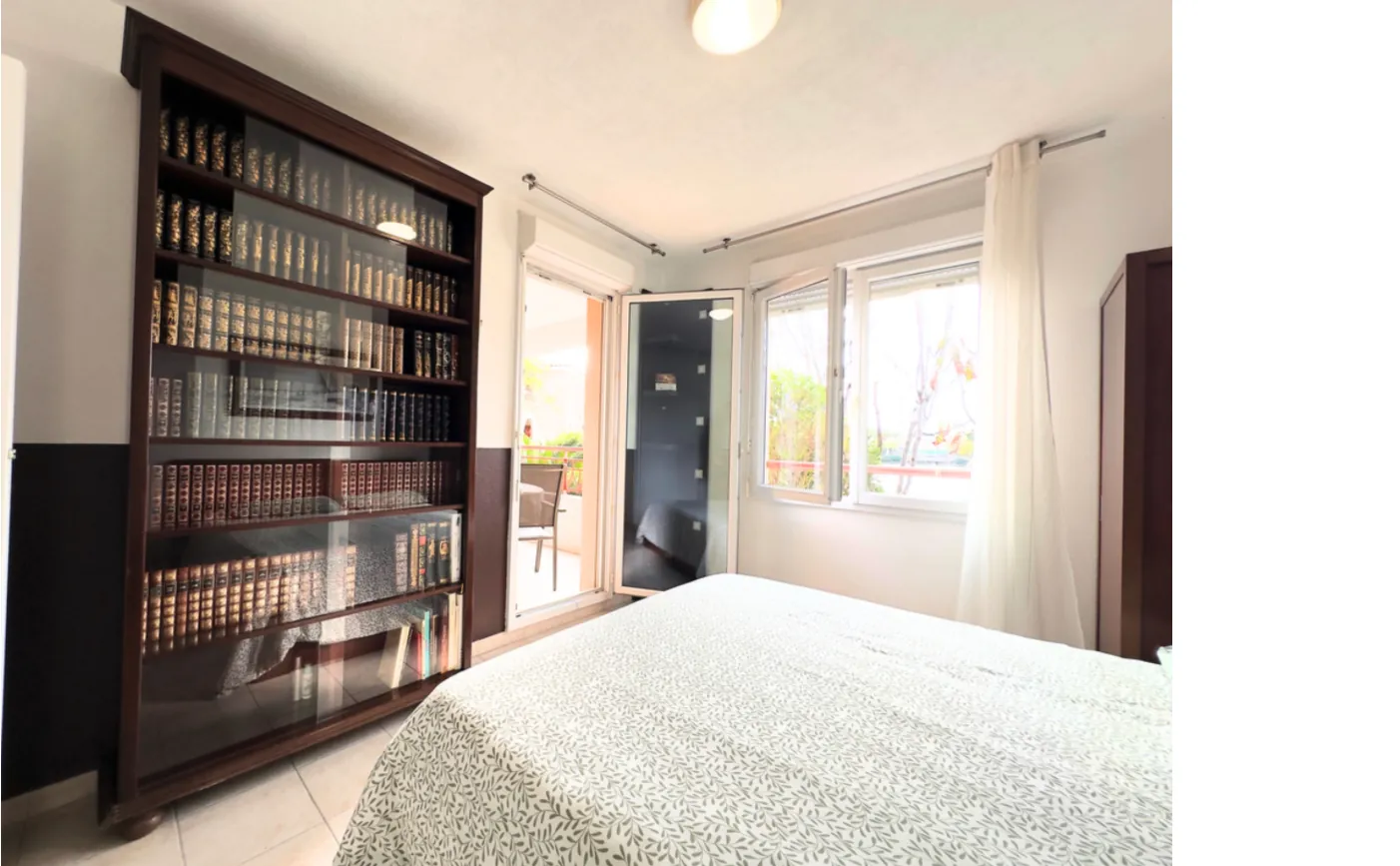 Appartement 2 pièces avec piscine à Mandelieu La Napoule, proximité plages 