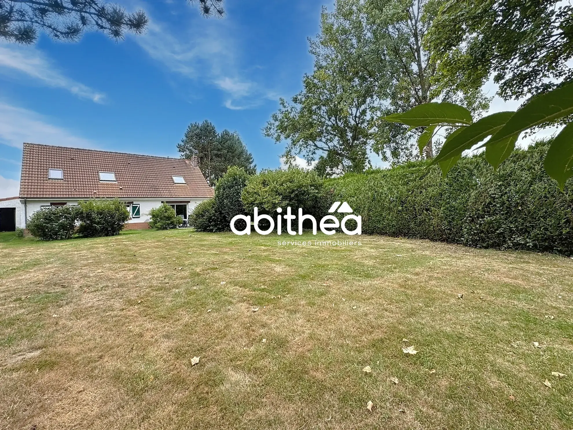 Belle maison familiale de 6 chambres avec jardin à Izel les Hameau 