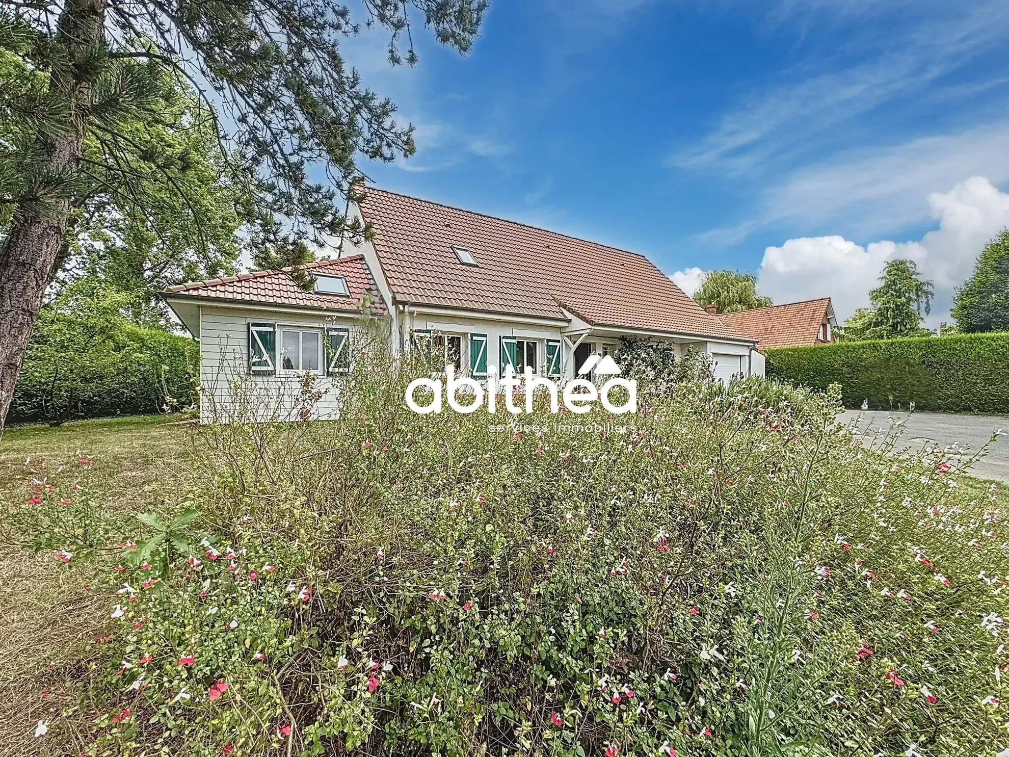 Belle maison familiale de 6 chambres avec jardin à Izel les Hameau 
