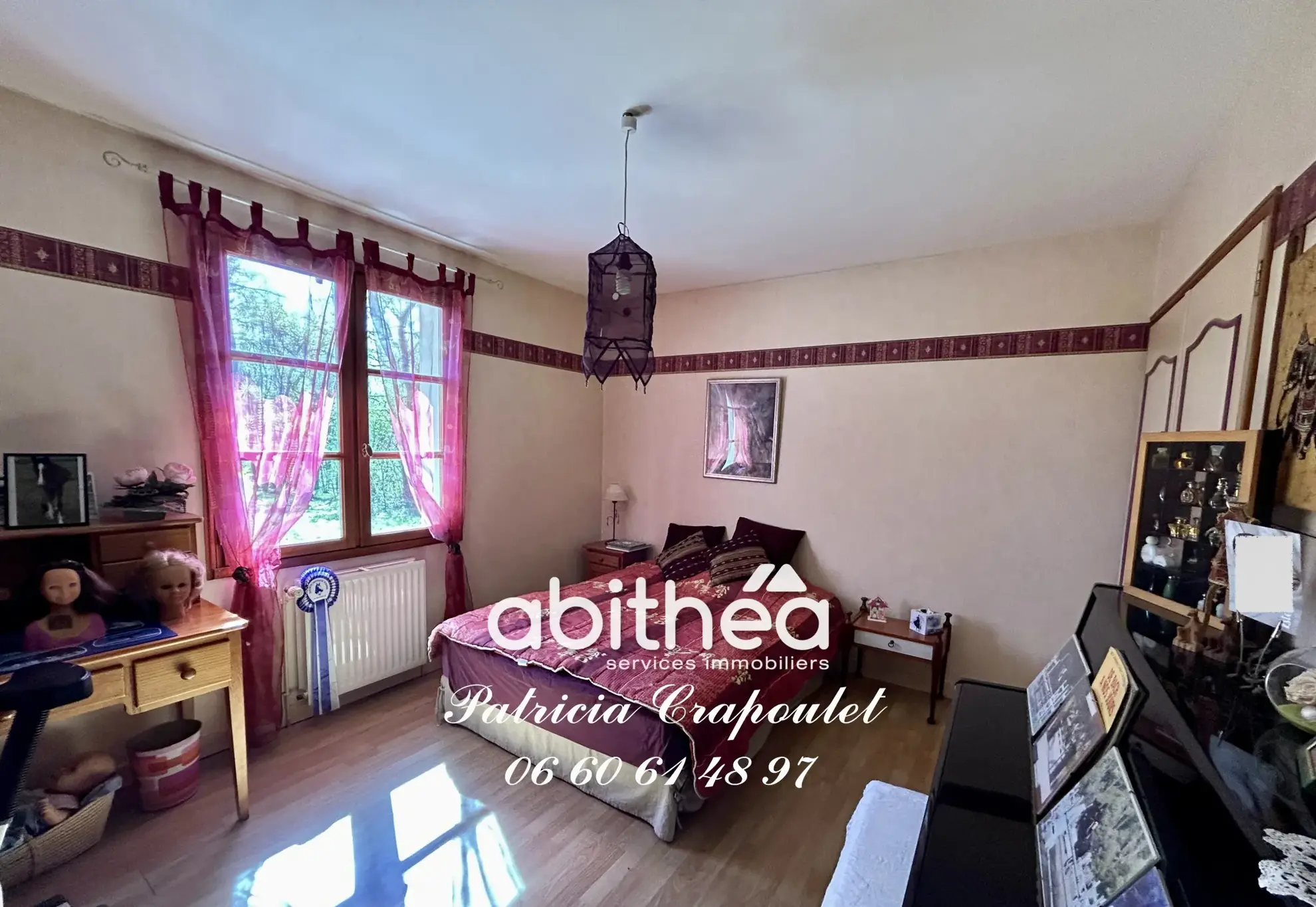 Maison lumineuse de 145 m² à Puymoyen avec jardin et piscine hors sol 