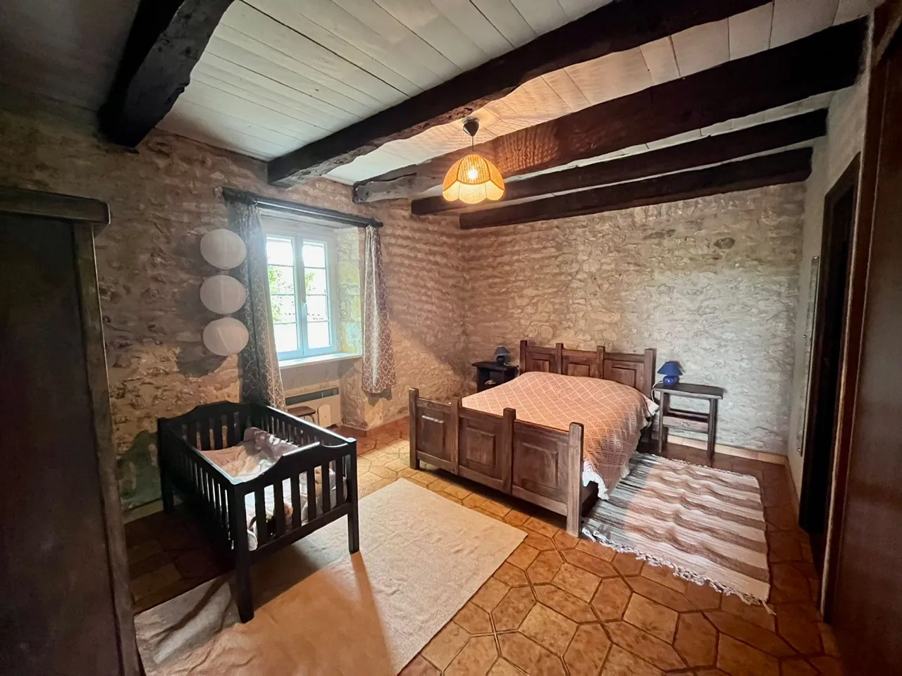 Propriété en Pierre de 130 m² avec 2 Maisons et Terrain en Quercy 