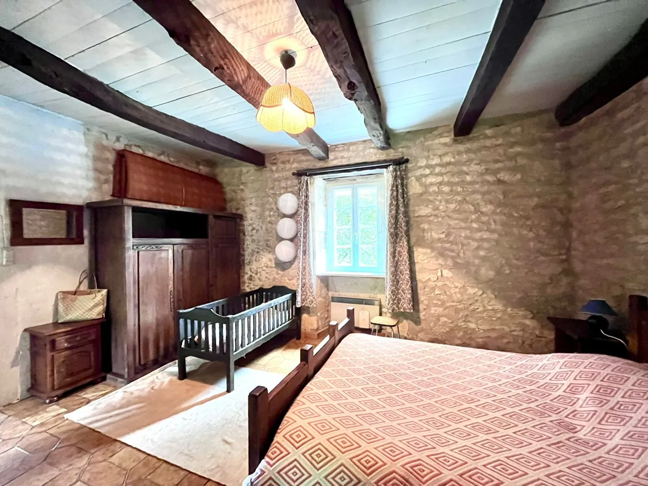 Propriété en Pierre de 130 m² avec 2 Maisons et Terrain en Quercy 