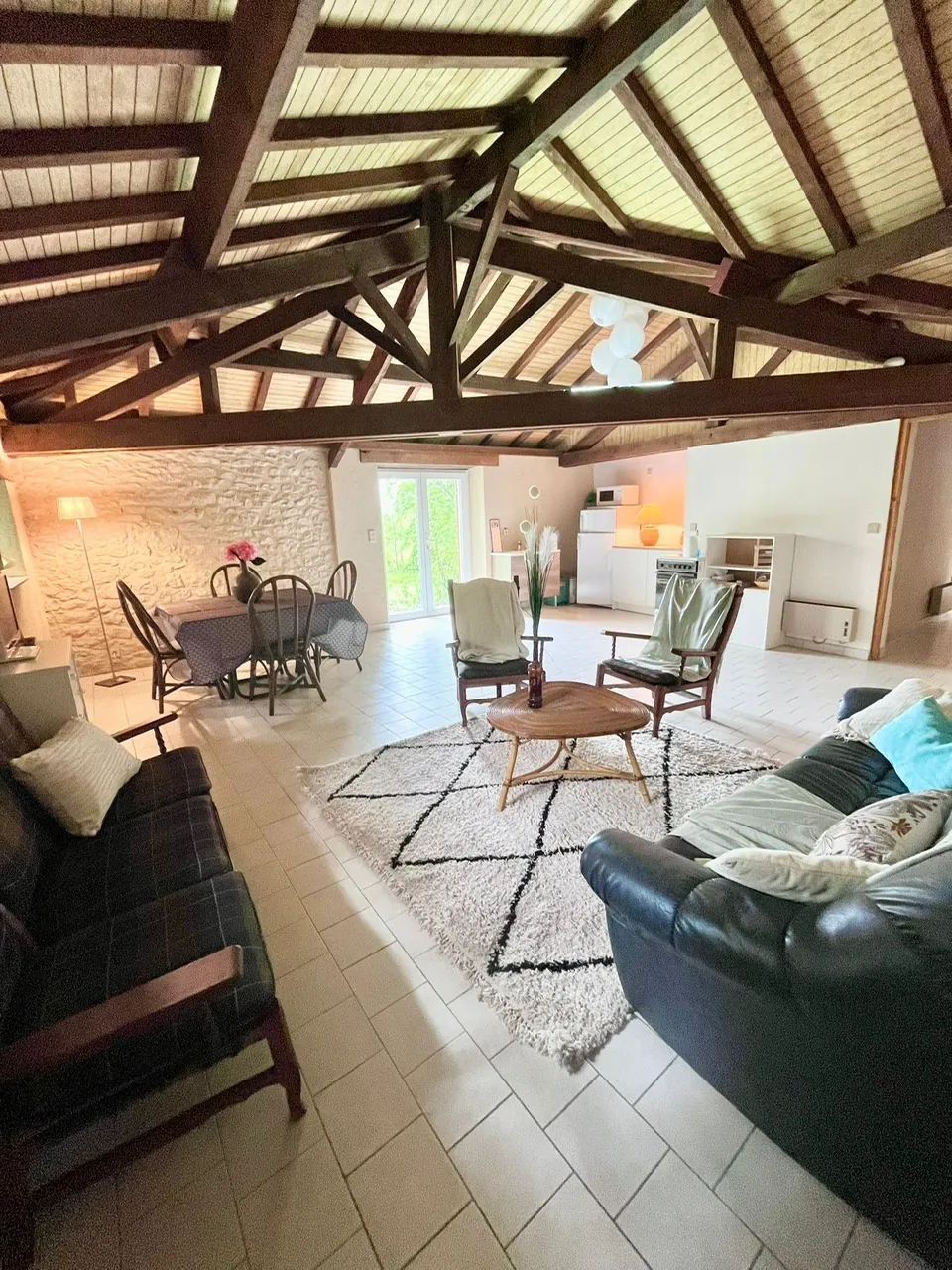 Propriété en Pierre de 130 m² avec 2 Maisons et Terrain en Quercy 