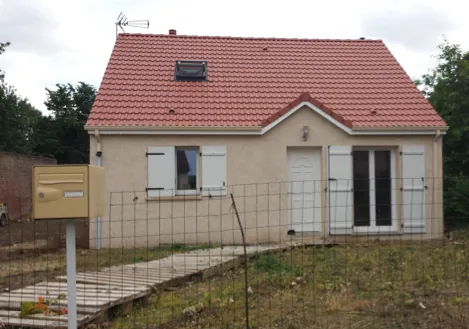 Maison neuve de 130 m² à Lassigny avec 3 chambres et performance énergétique optimale