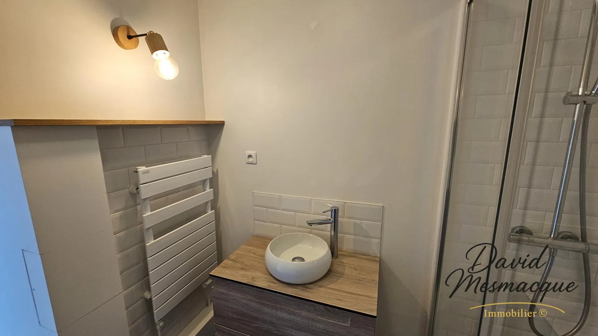 Appartement lumineux de 43,30 m² avec ascenseur, parking et cave à Poissy 