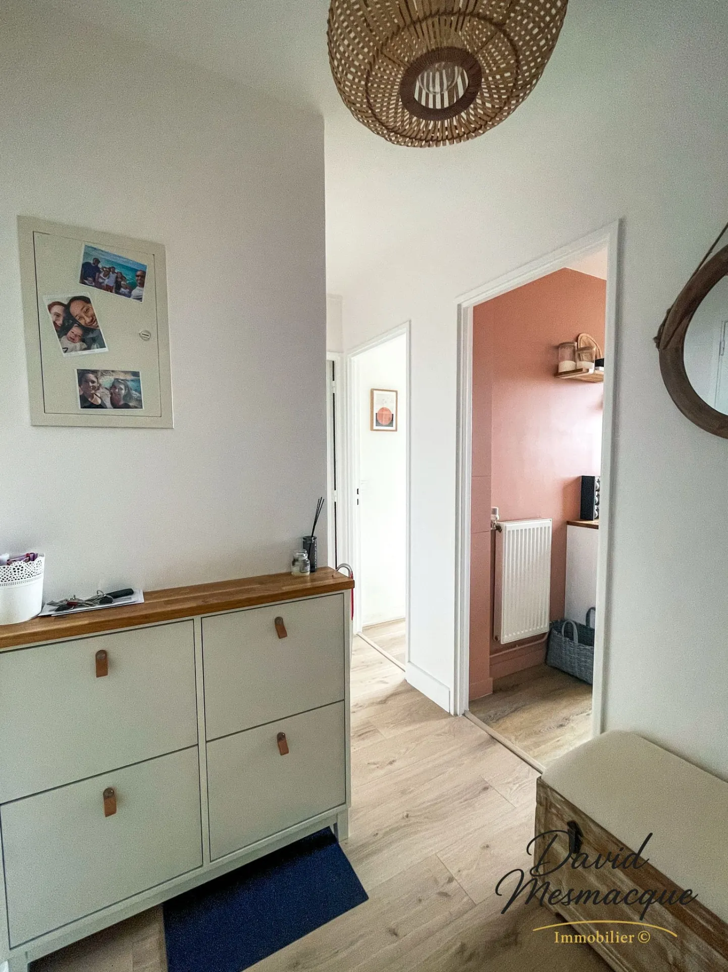 Appartement lumineux de 43,30 m² avec ascenseur, parking et cave à Poissy 
