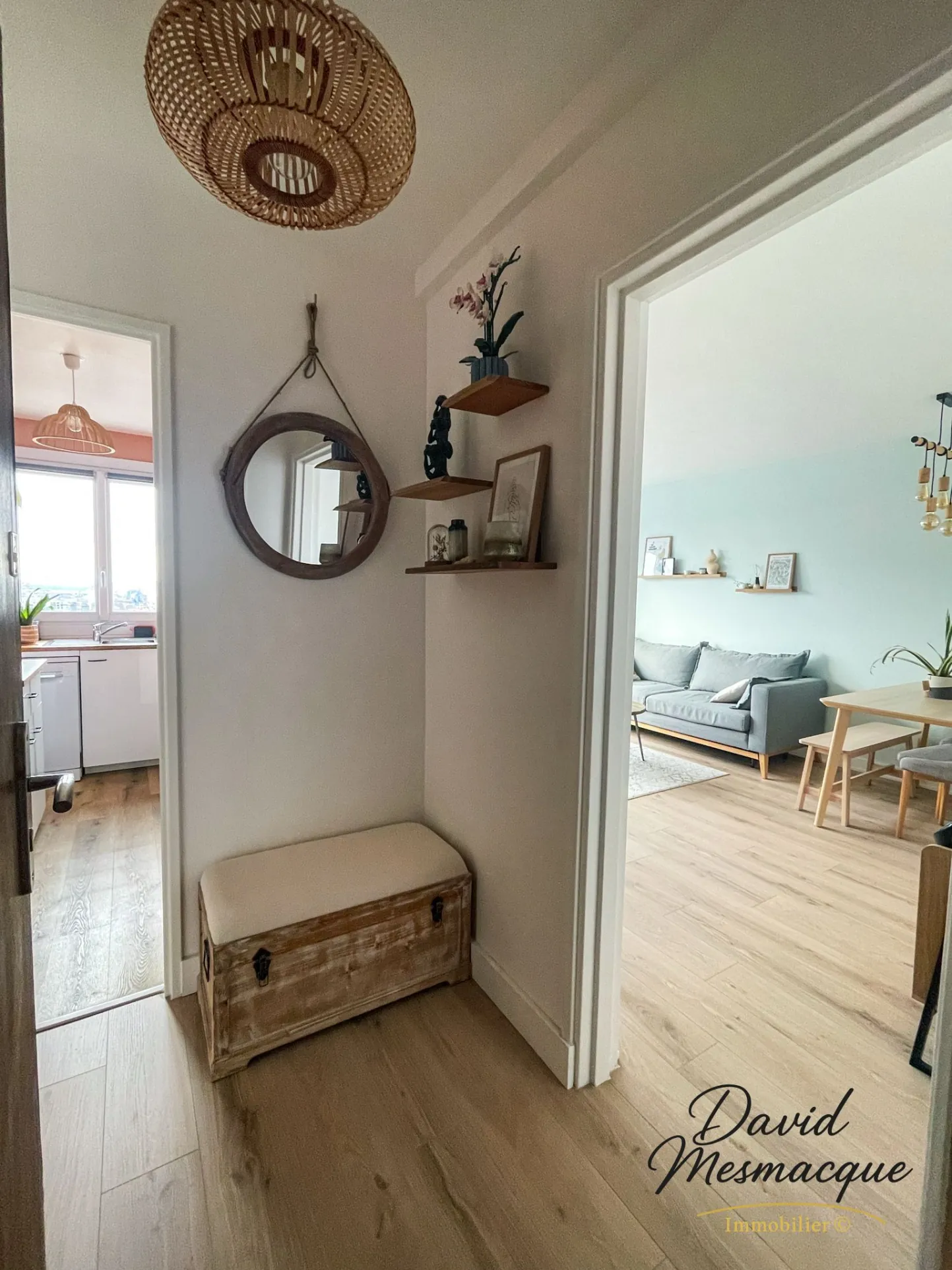 Appartement lumineux de 43,30 m² avec ascenseur, parking et cave à Poissy 