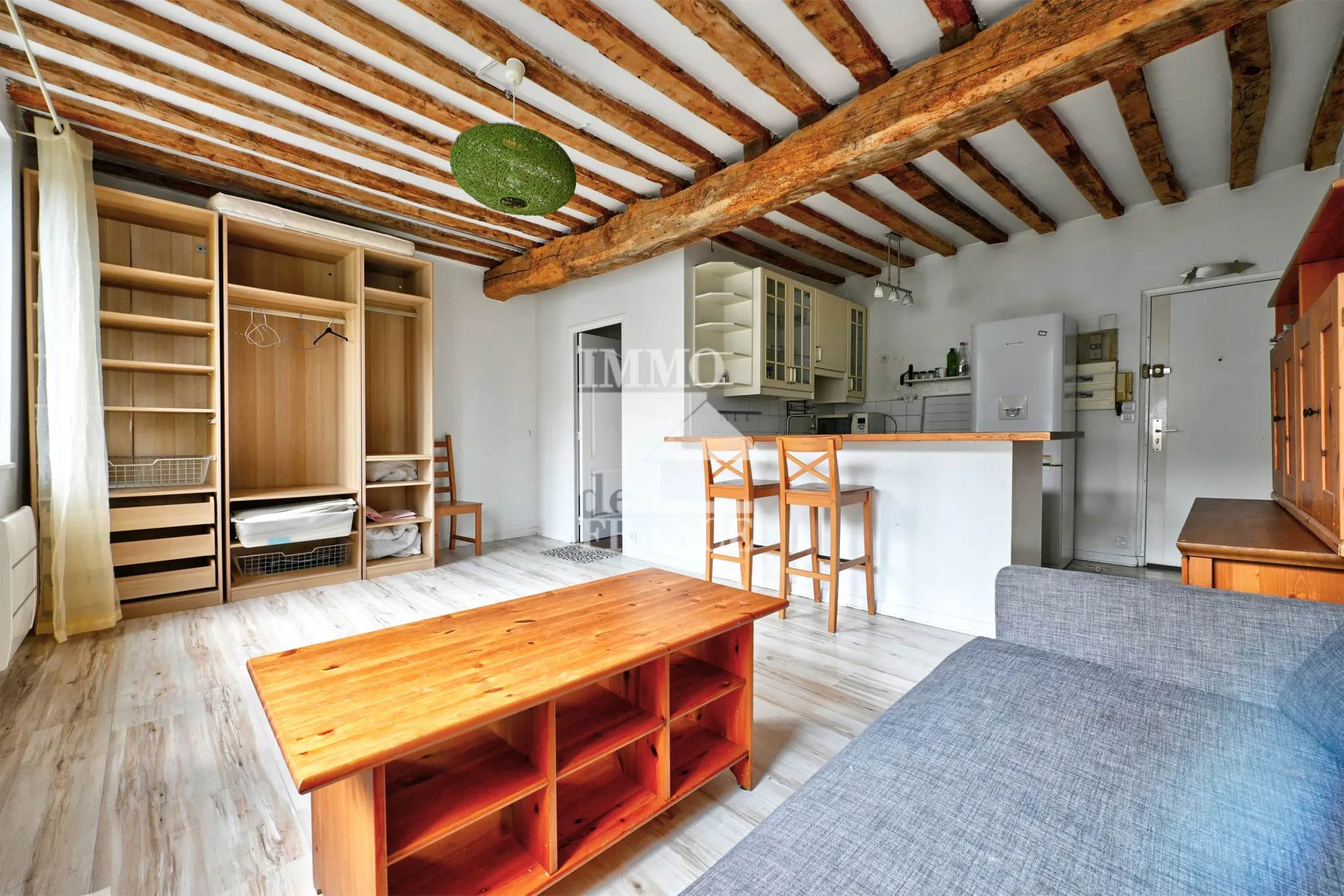 Spacieux studio de 32m² à PONTOISE, proche gare et commerces 