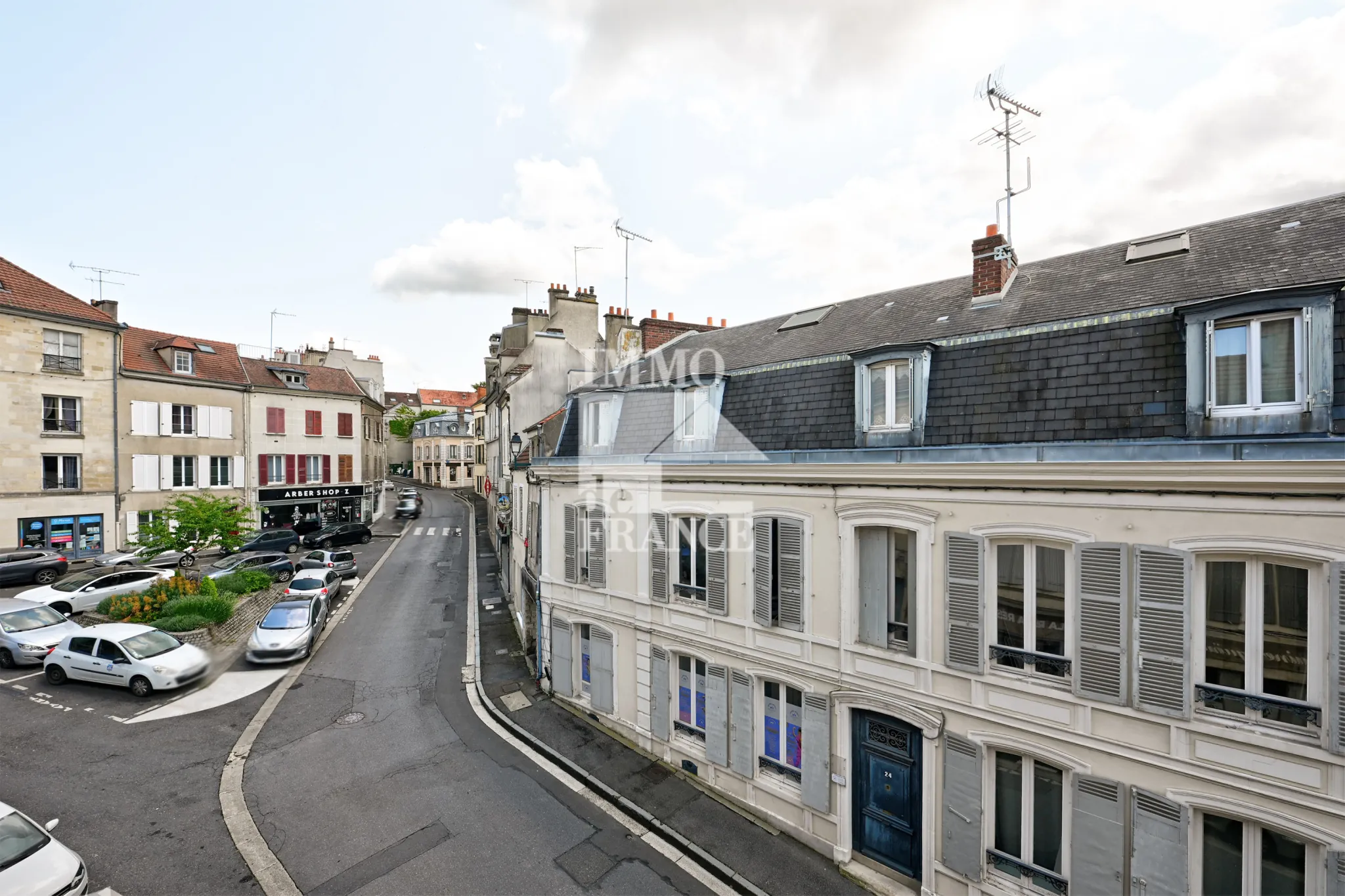 Spacieux studio de 32m² à PONTOISE, proche gare et commerces 