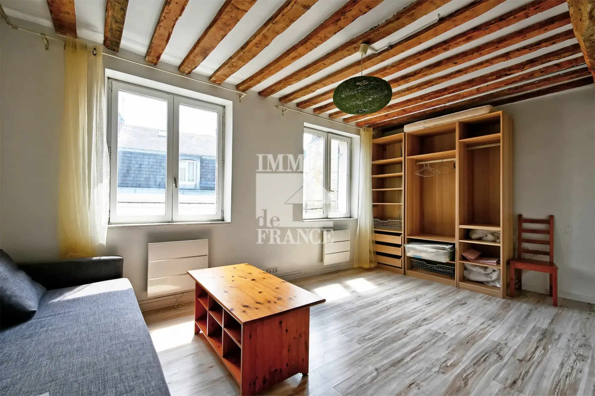 Spacieux studio de 32m² à PONTOISE, proche gare et commerces 