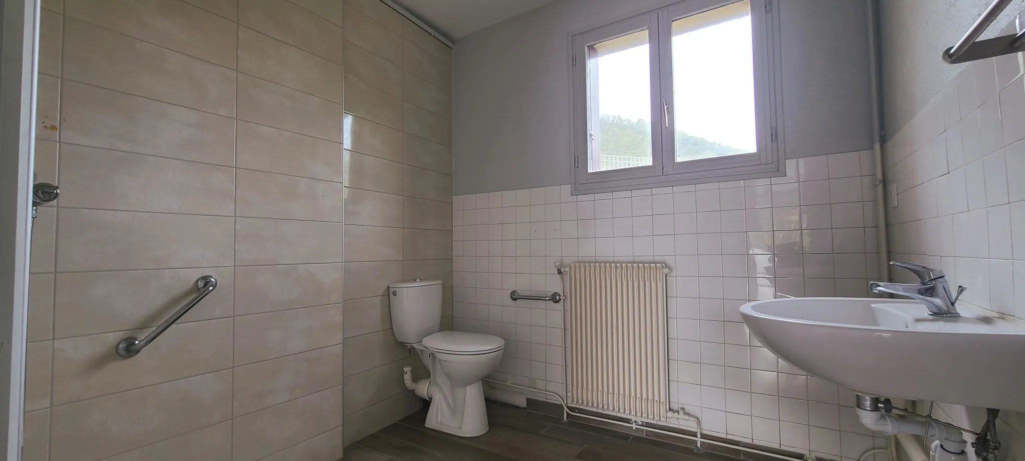 Maison à Sayat de 130 m² avec gîte et potentiel locatif élevé 