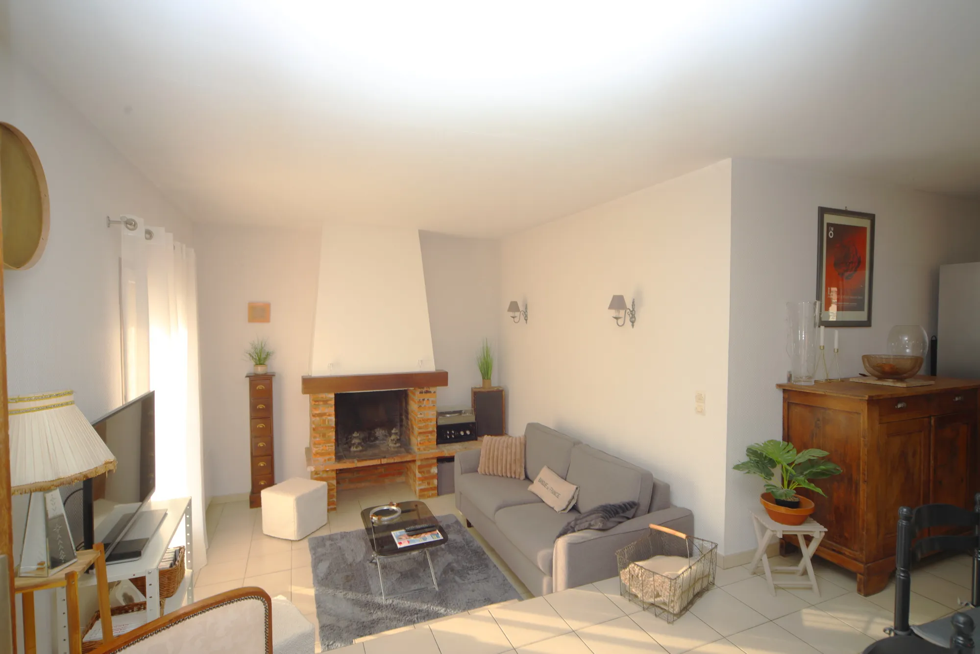 Vente d'un ensemble immobilier avec maison et local d'activités à Grazac 