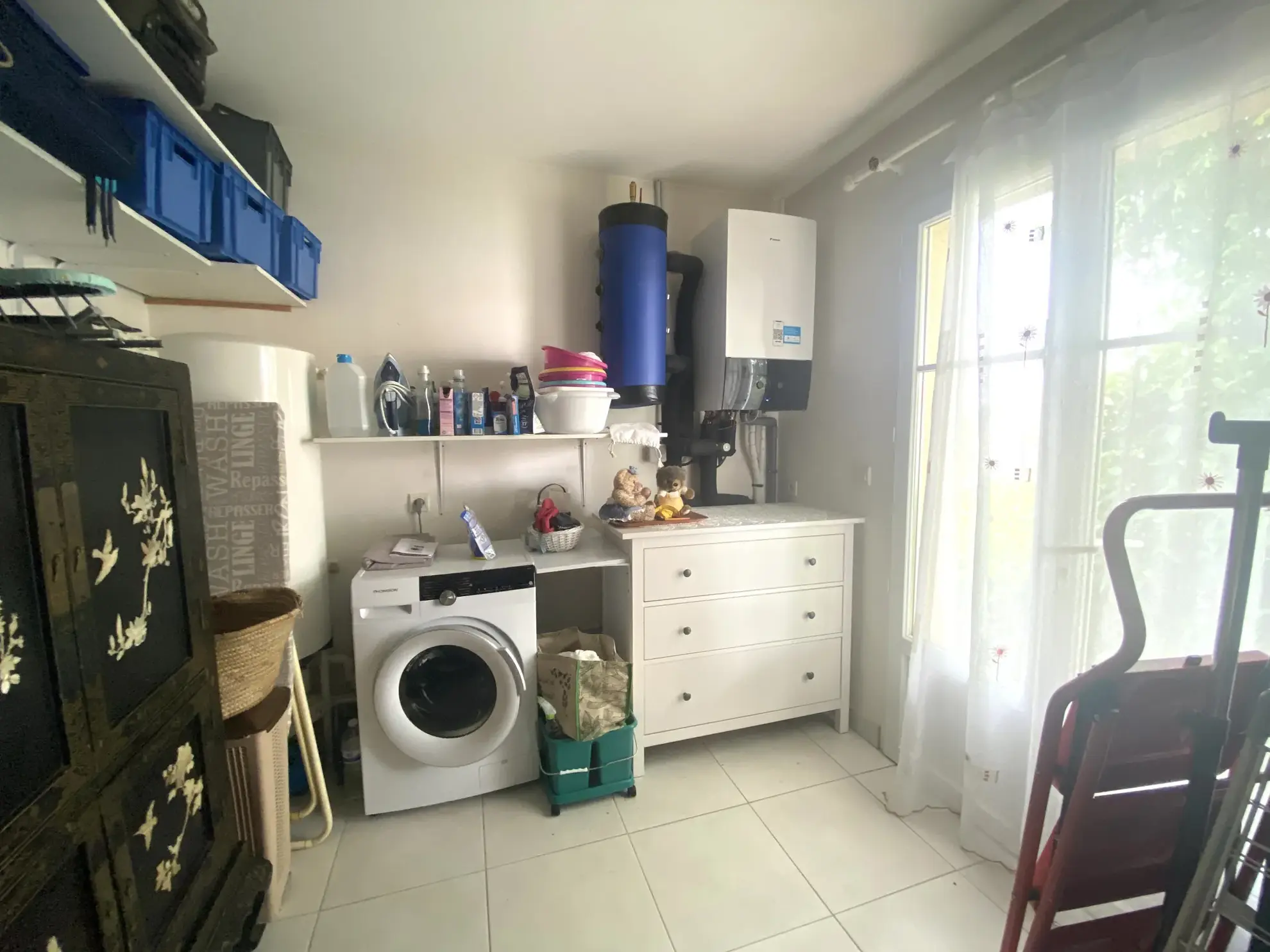 Belle maison lumineuse avec piscine, 3 chambres et grand jardin à Chermignac 