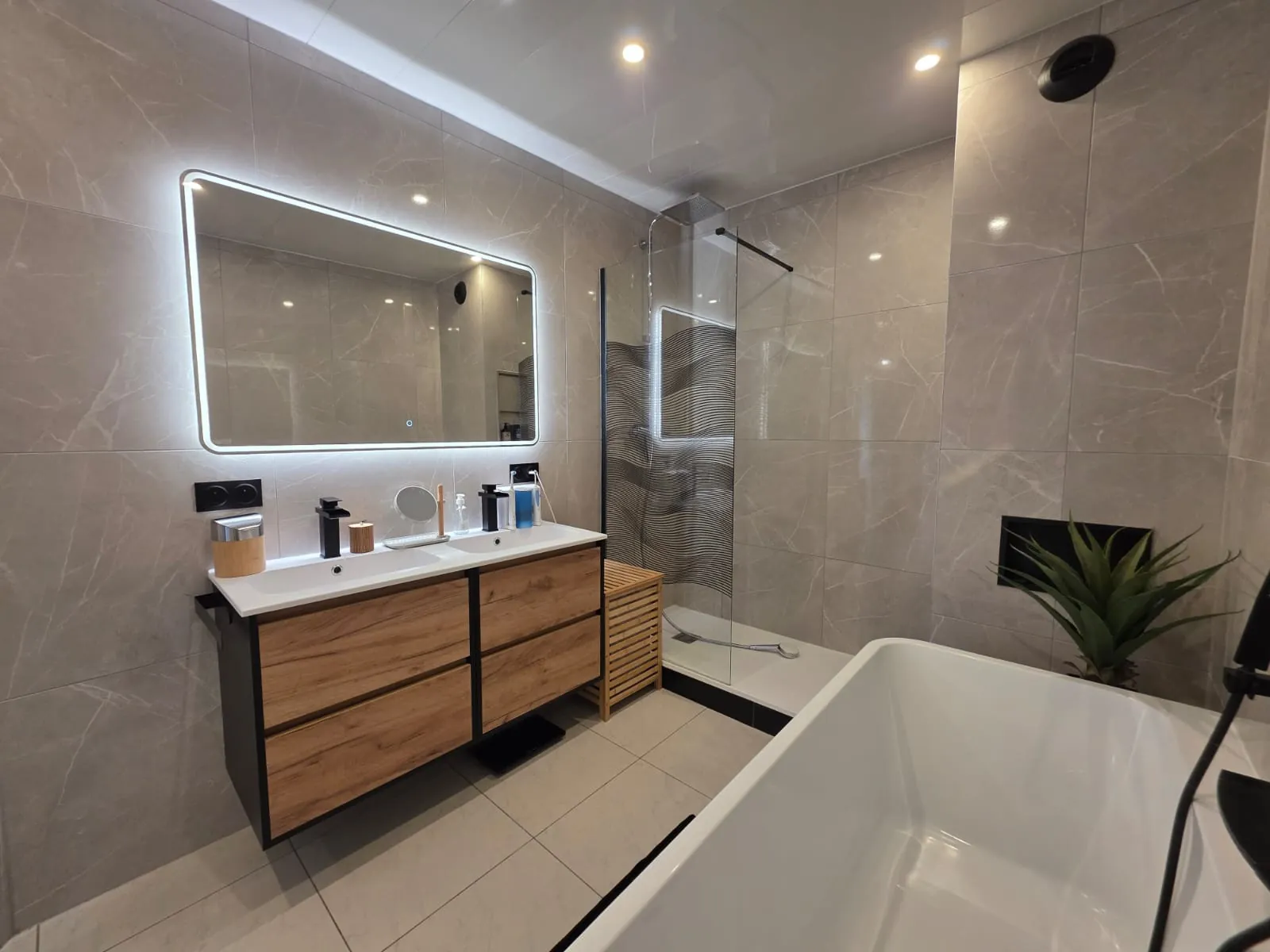 Vente d'un appartement spacieux de 80m² avec terrasse et garage à Brunstatt-Didenheim 