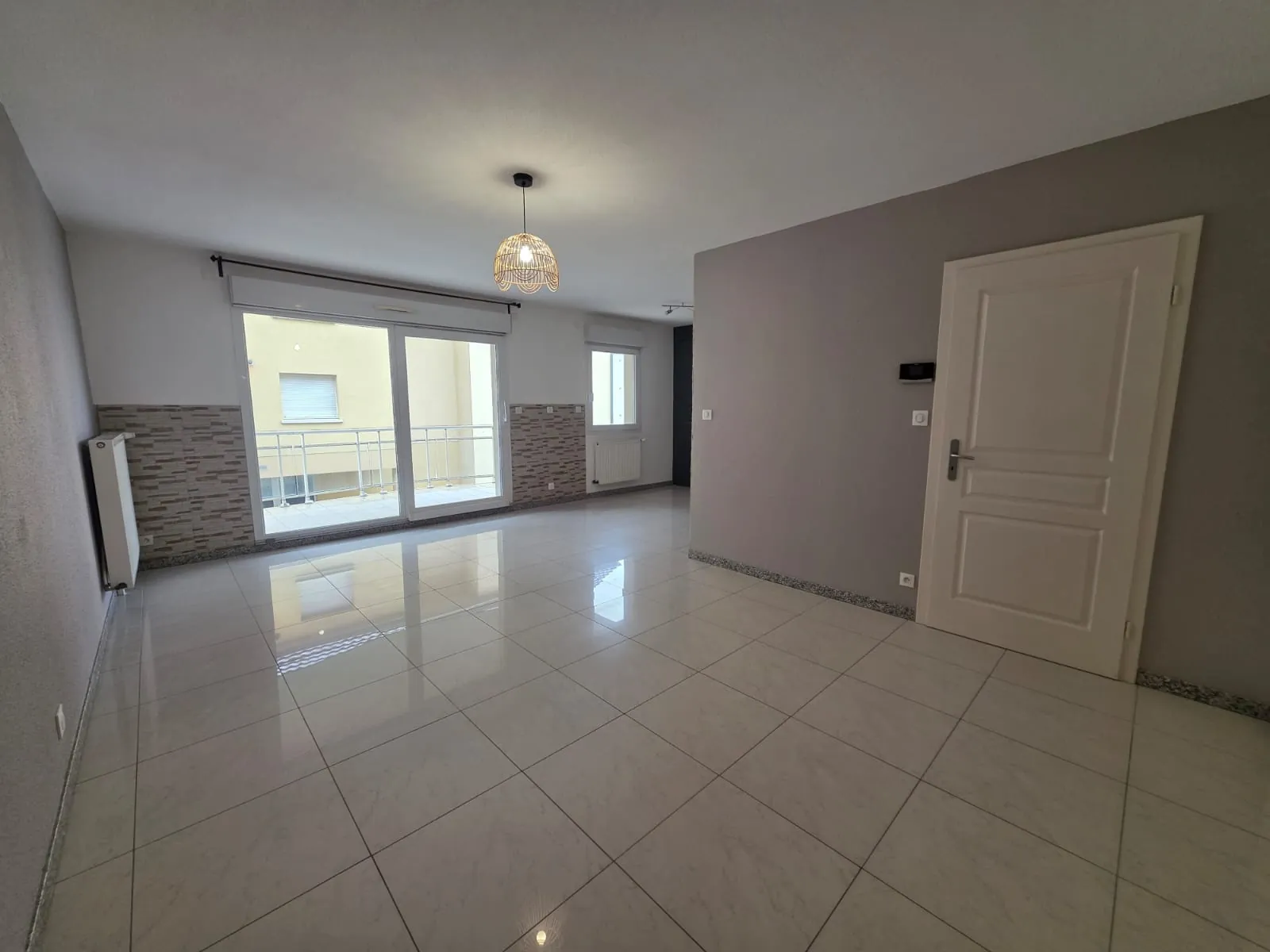 Vente d'un appartement spacieux de 80m² avec terrasse et garage à Brunstatt-Didenheim 