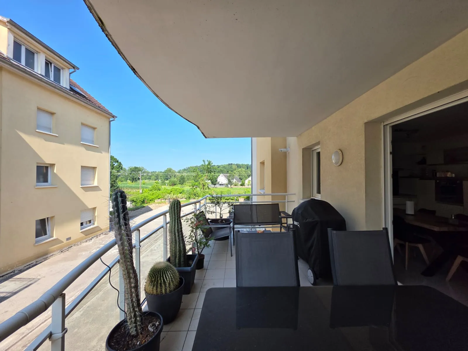 Vente d'un appartement spacieux de 80m² avec terrasse et garage à Brunstatt-Didenheim