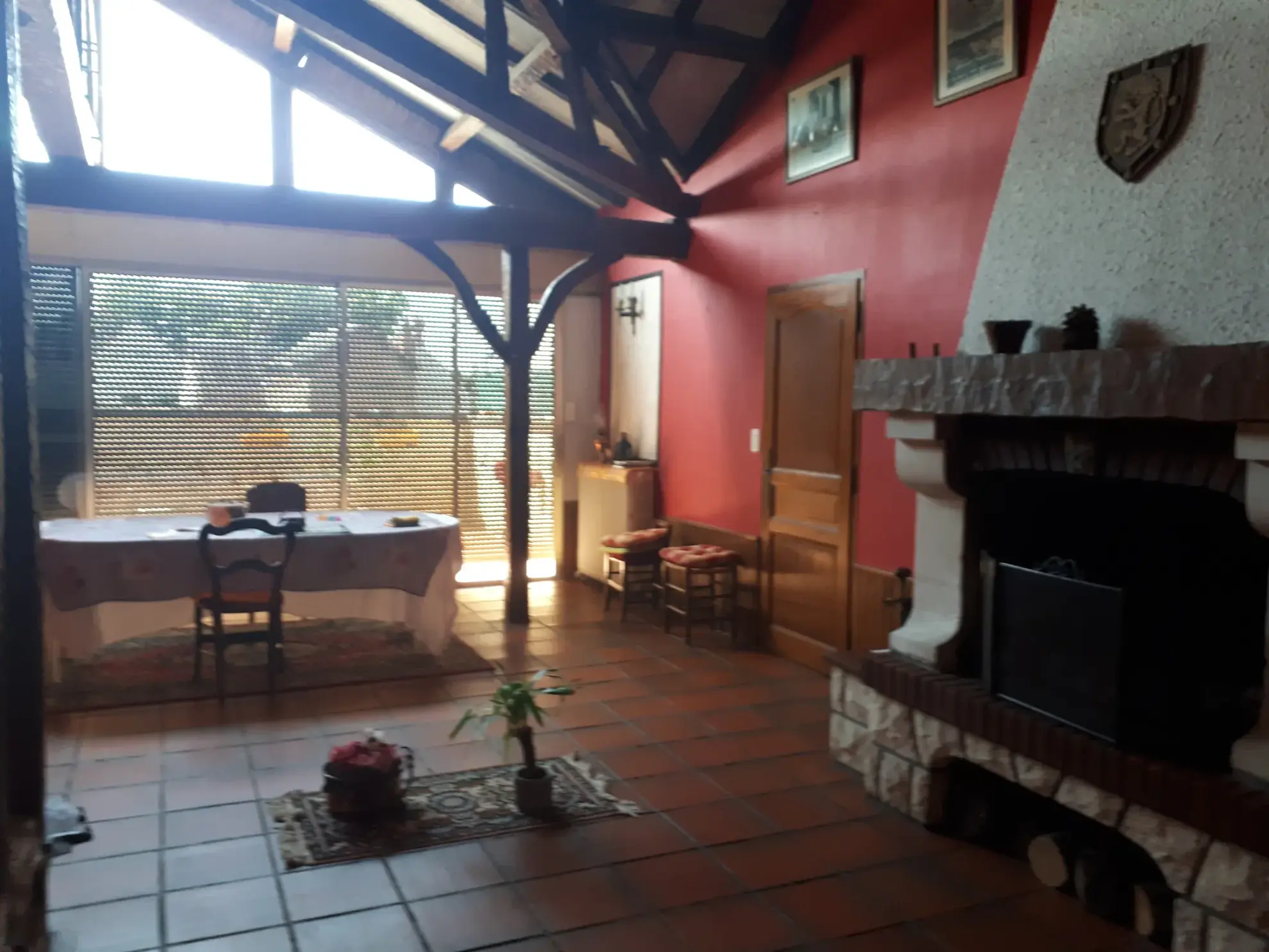 Maison familiale avec jardin, garage et salon cathédrale à Poitiers 