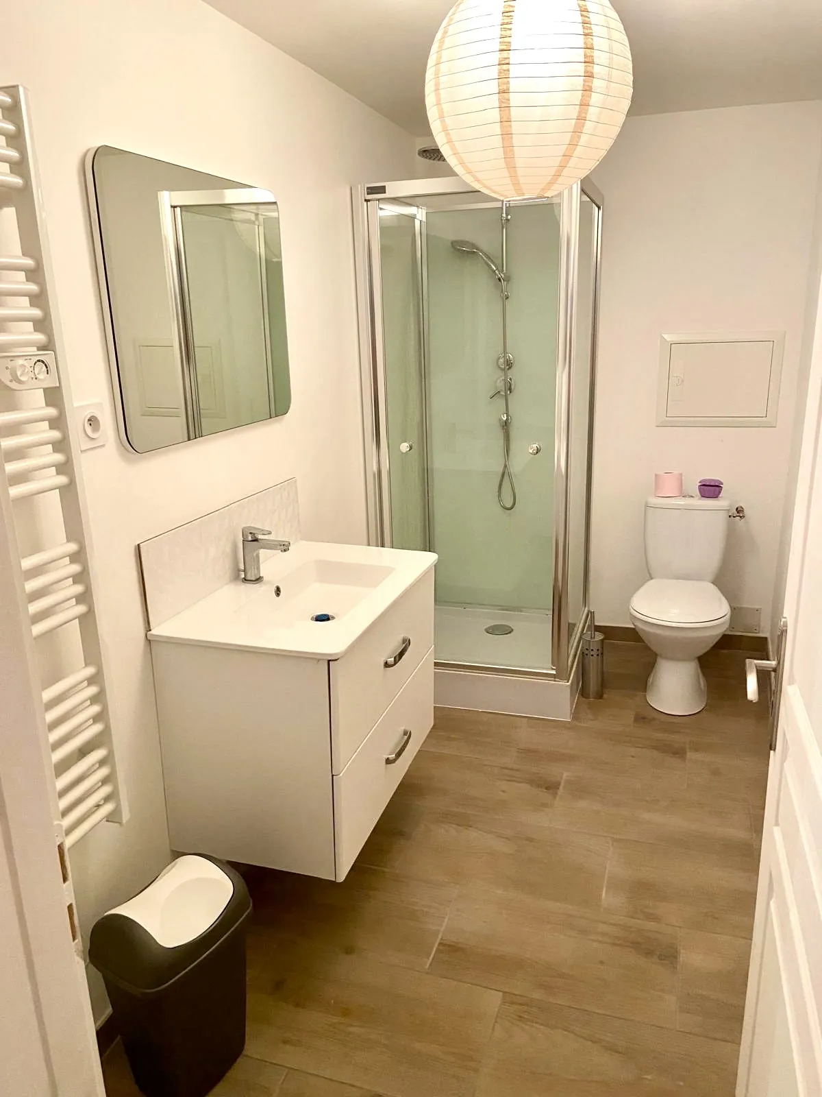 Investissez dans une maison de village avec 3 appartements meublés à Saint-Marcel-lès-Sauzet 