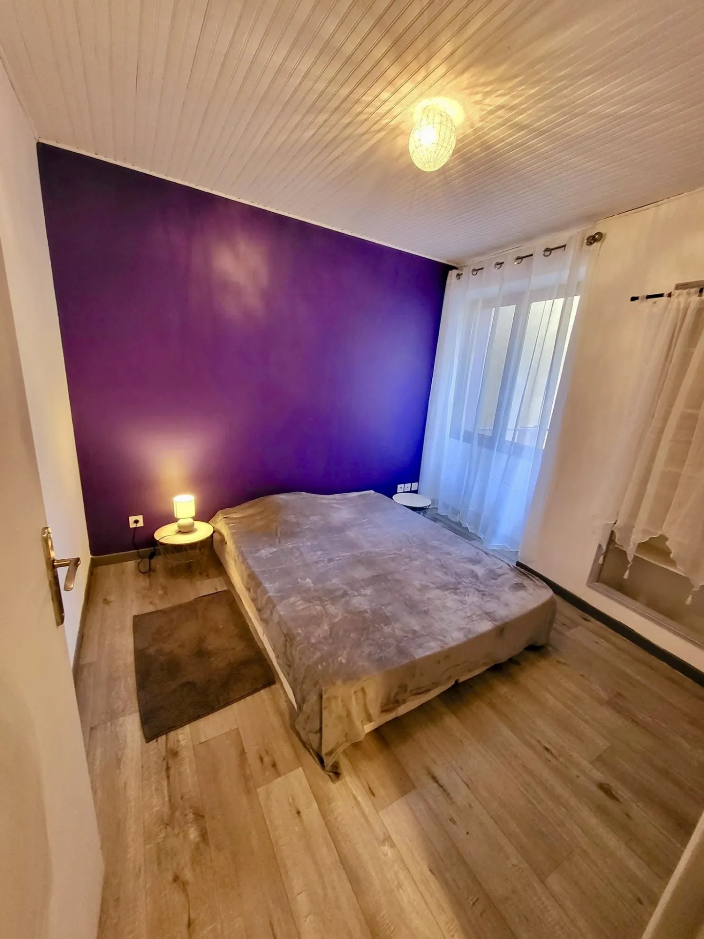 Investissez dans une maison de village avec 3 appartements meublés à Saint-Marcel-lès-Sauzet 