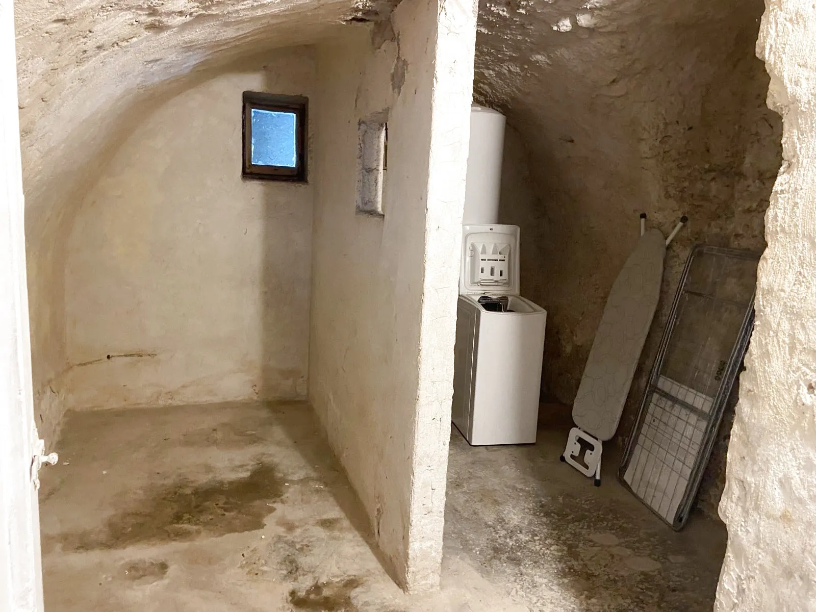 Investissez dans une maison de village avec 3 appartements meublés à Saint-Marcel-lès-Sauzet 