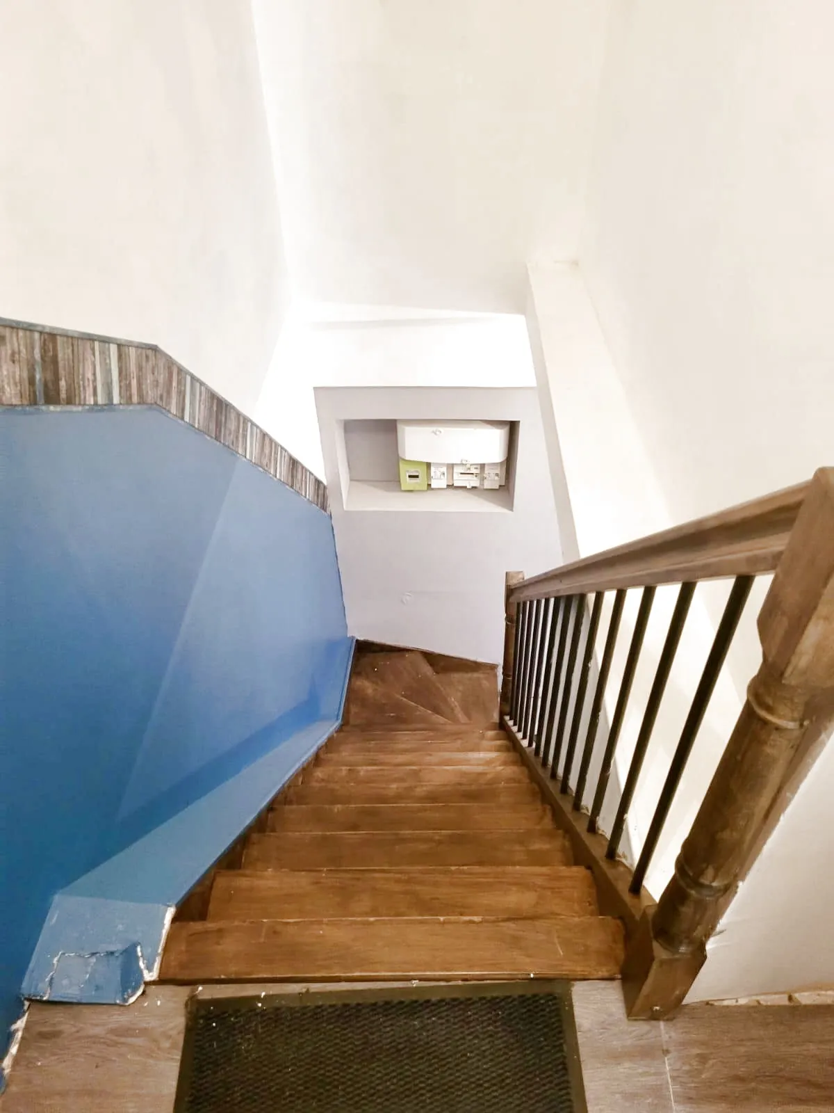 Investissez dans une maison de village avec 3 appartements meublés à Saint-Marcel-lès-Sauzet 