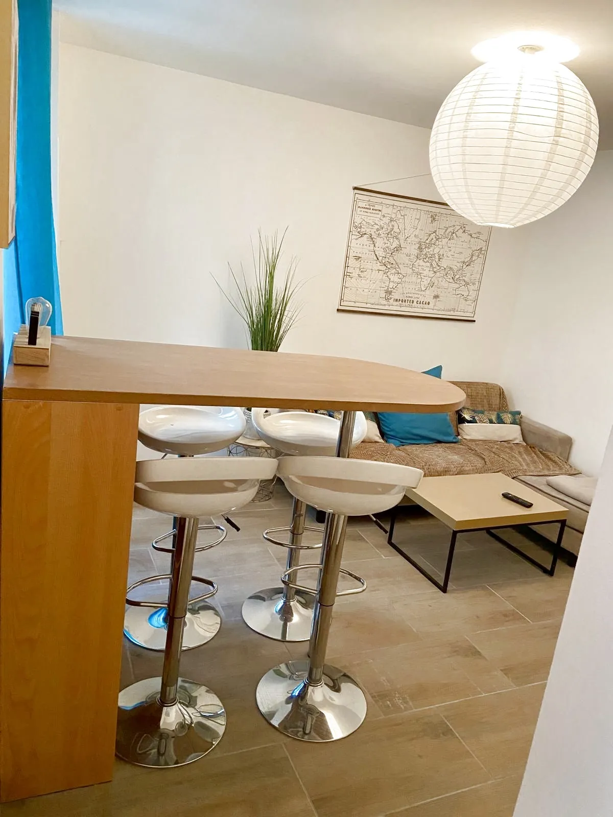 Investissez dans une maison de village avec 3 appartements meublés à Saint-Marcel-lès-Sauzet 