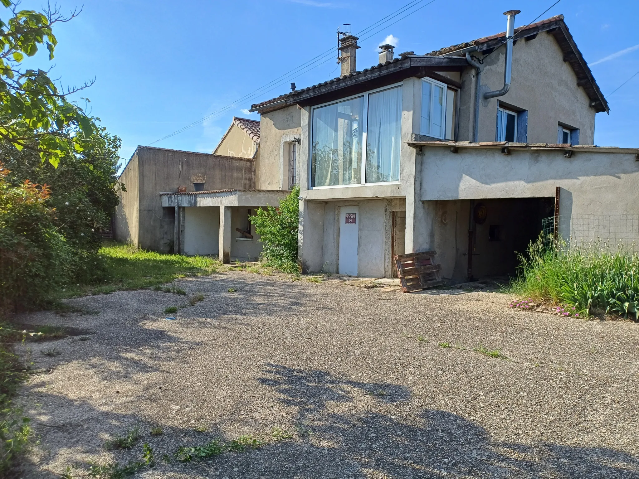 Maison à rénover avec potentiel à Aubenas en Ardèche
