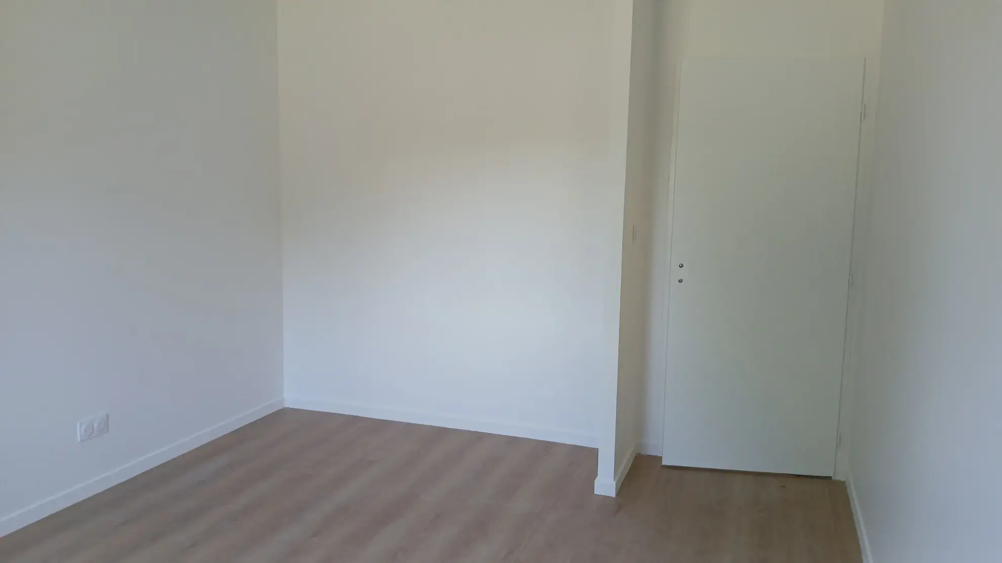 Villa de plain-pied de 106 m² à Courpière avec grand jardin et garage 