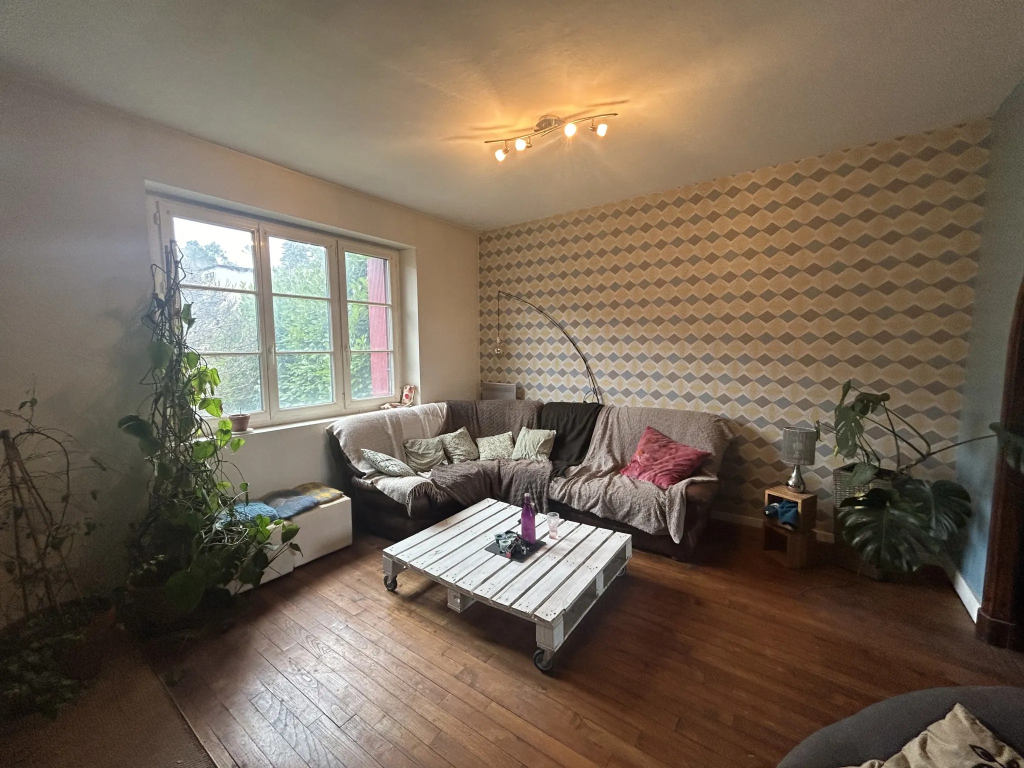 Maison avec piscine sur terrain de 650 m² à Marsac-sur-l'Isle 