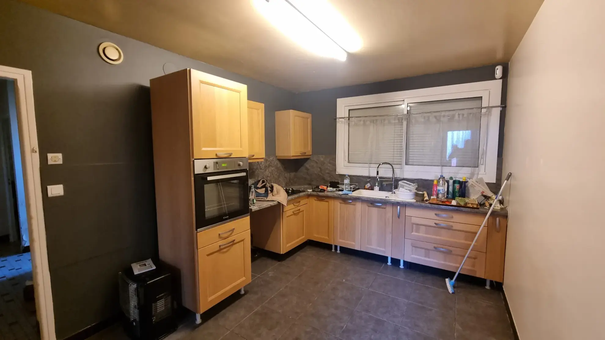 Maison de 75 m² avec potentiel d'agrandissement à Puy l'Évêque 