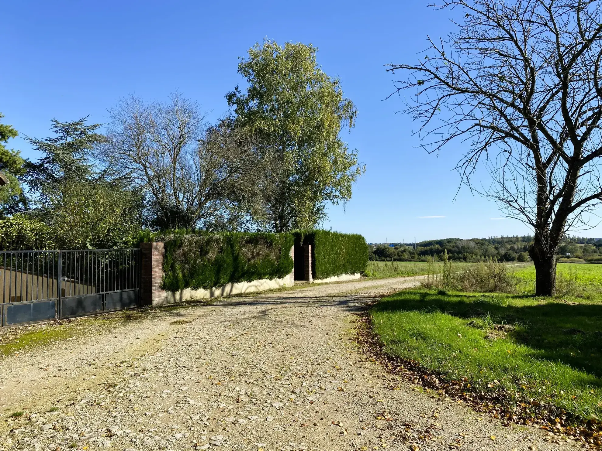 Maison familiale à Courtenay avec jardin, 4 chambres, chauffage pompe à chaleur, proche commodités 
