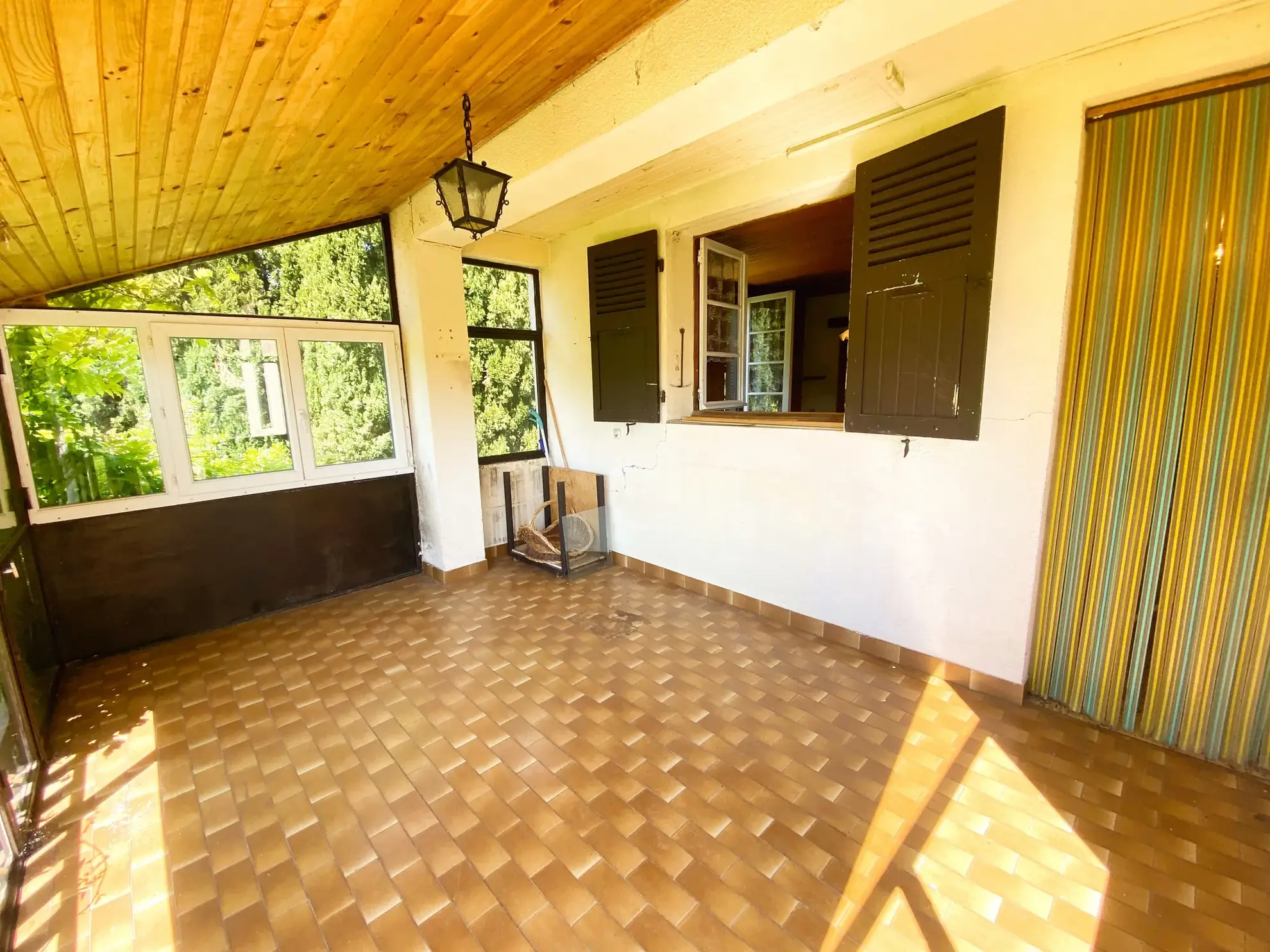 Maison individuelle de 134 m² avec terrain de 1098 m² à Aubenas 