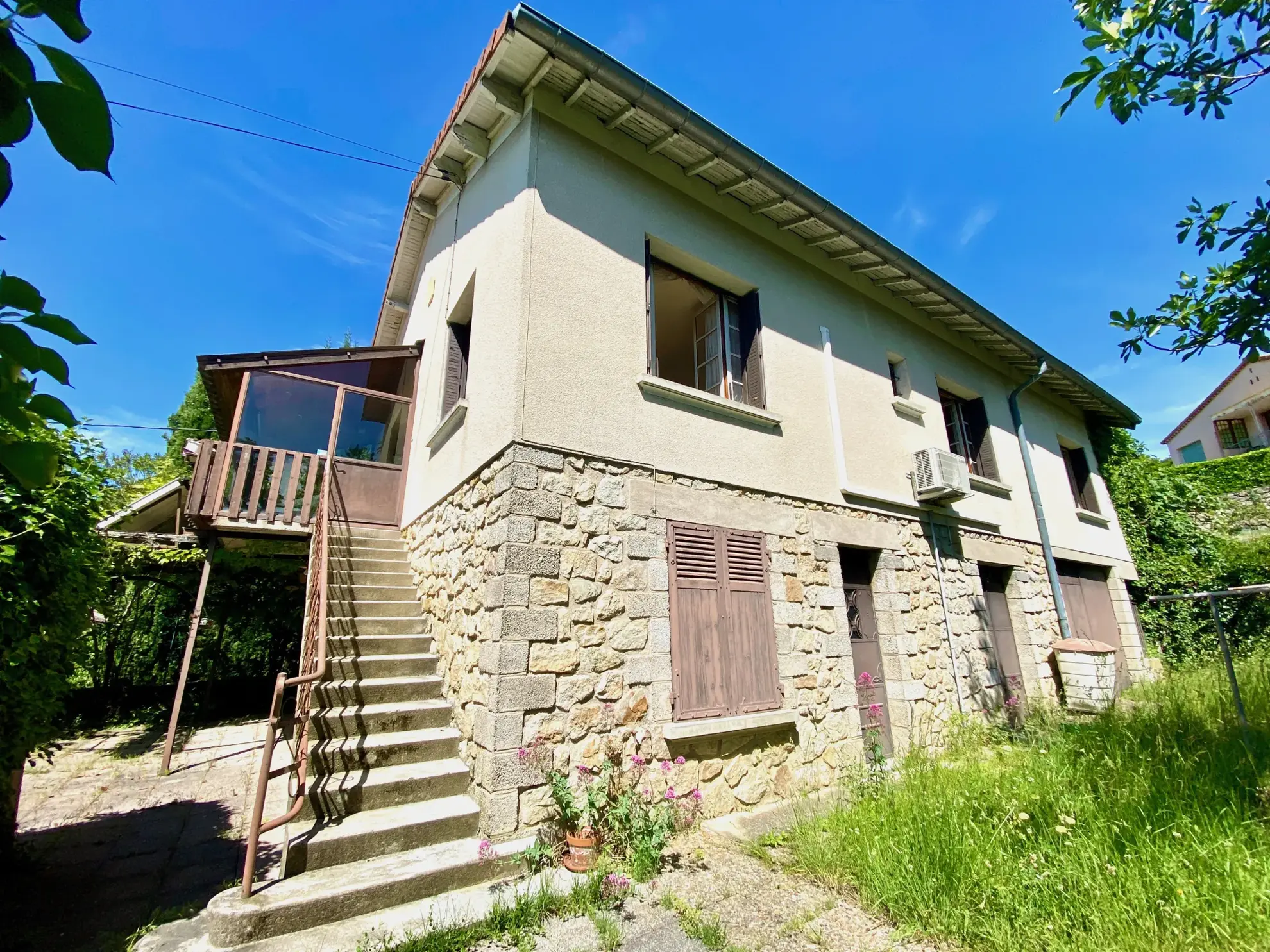 Maison individuelle de 134 m² avec terrain de 1098 m² à Aubenas 