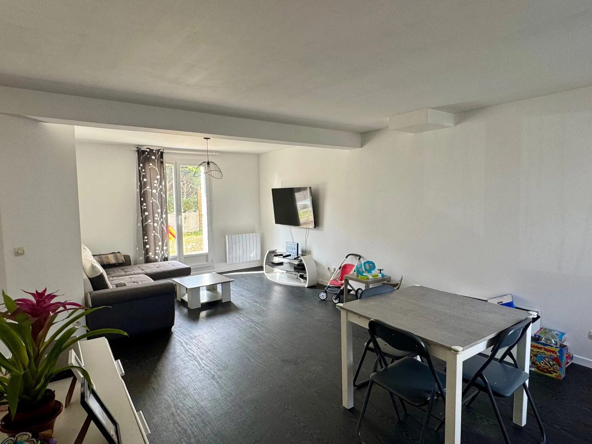 Maison individuelle à vendre à Villabé (91) – 3 chambres, garage, terrasse, environnement calme