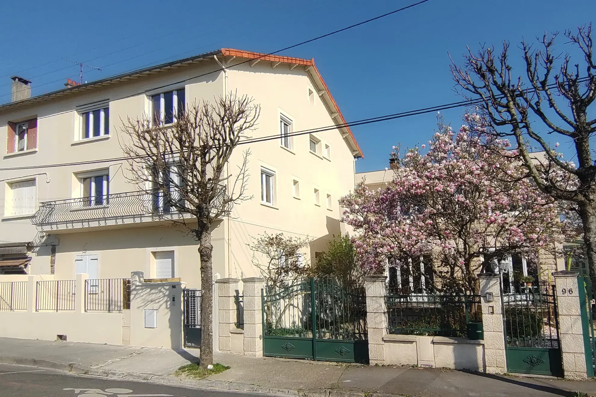 Bel appartement T2 rénové avec terrasse à Morsang-sur-Orge 