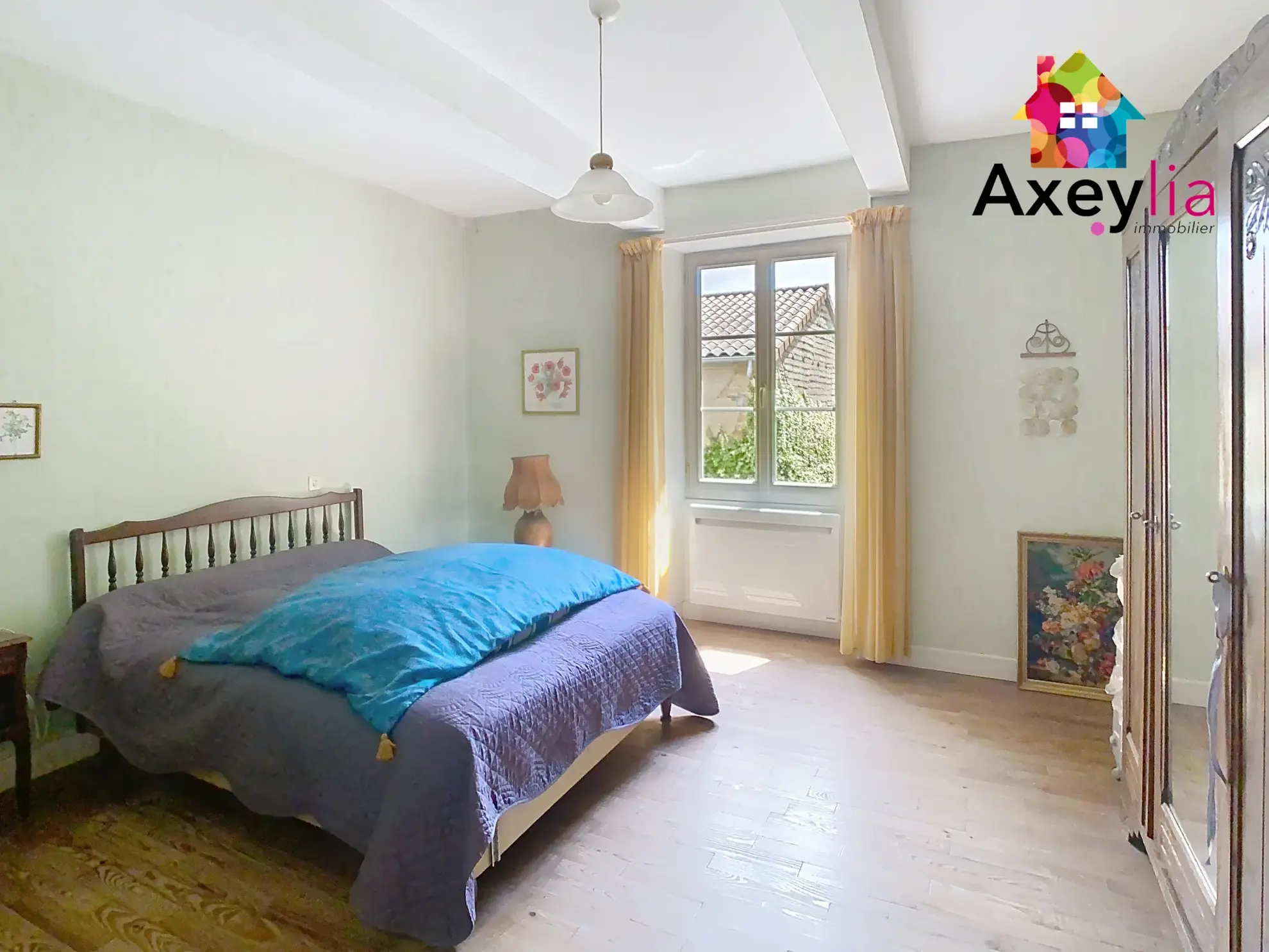 Maison ancienne à Mélay avec grange, terrasse et grand terrain - Opportunité à saisir 