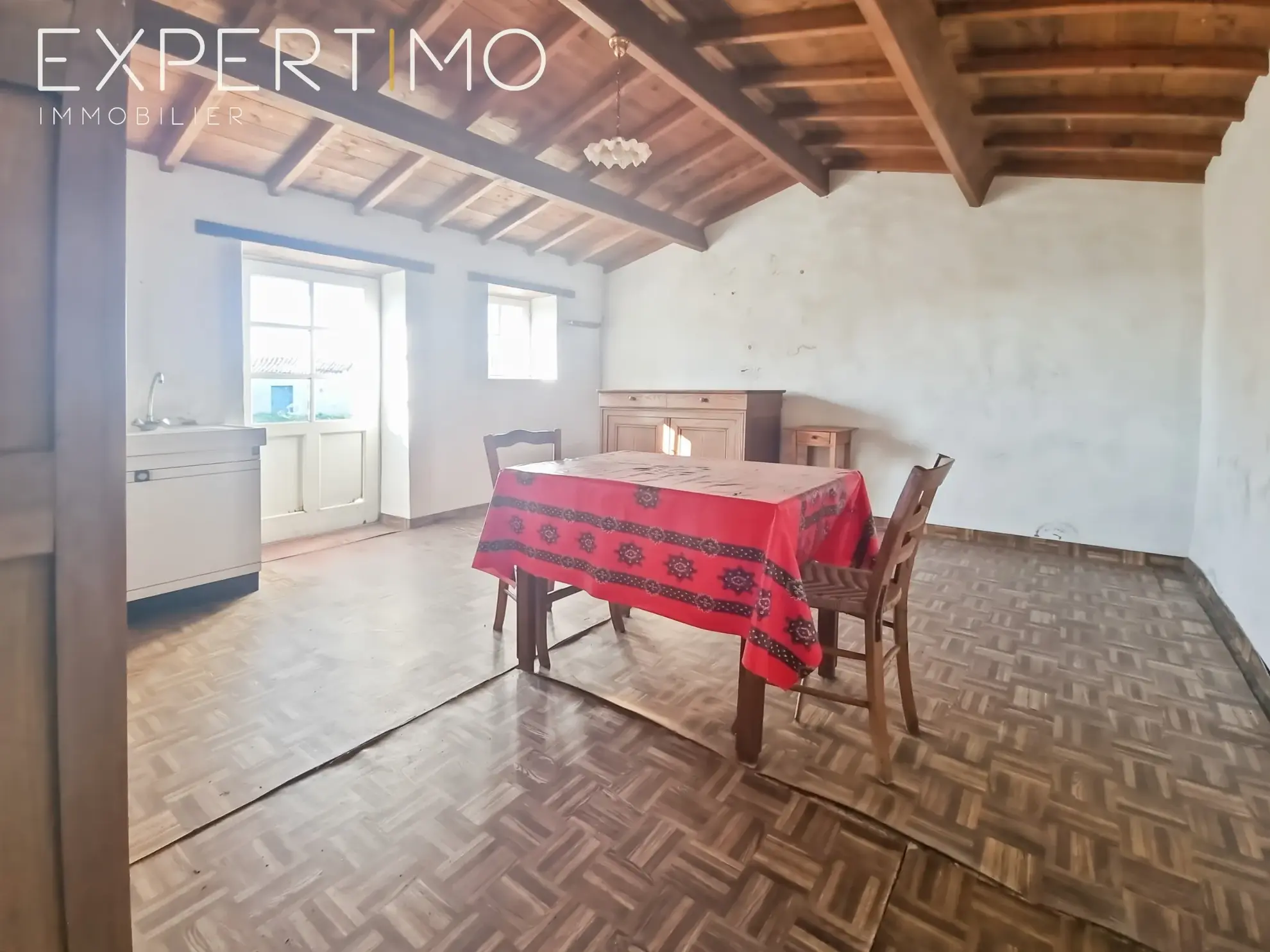 Charmante maison en pierre avec grand terrain à Bouin, proche mer 